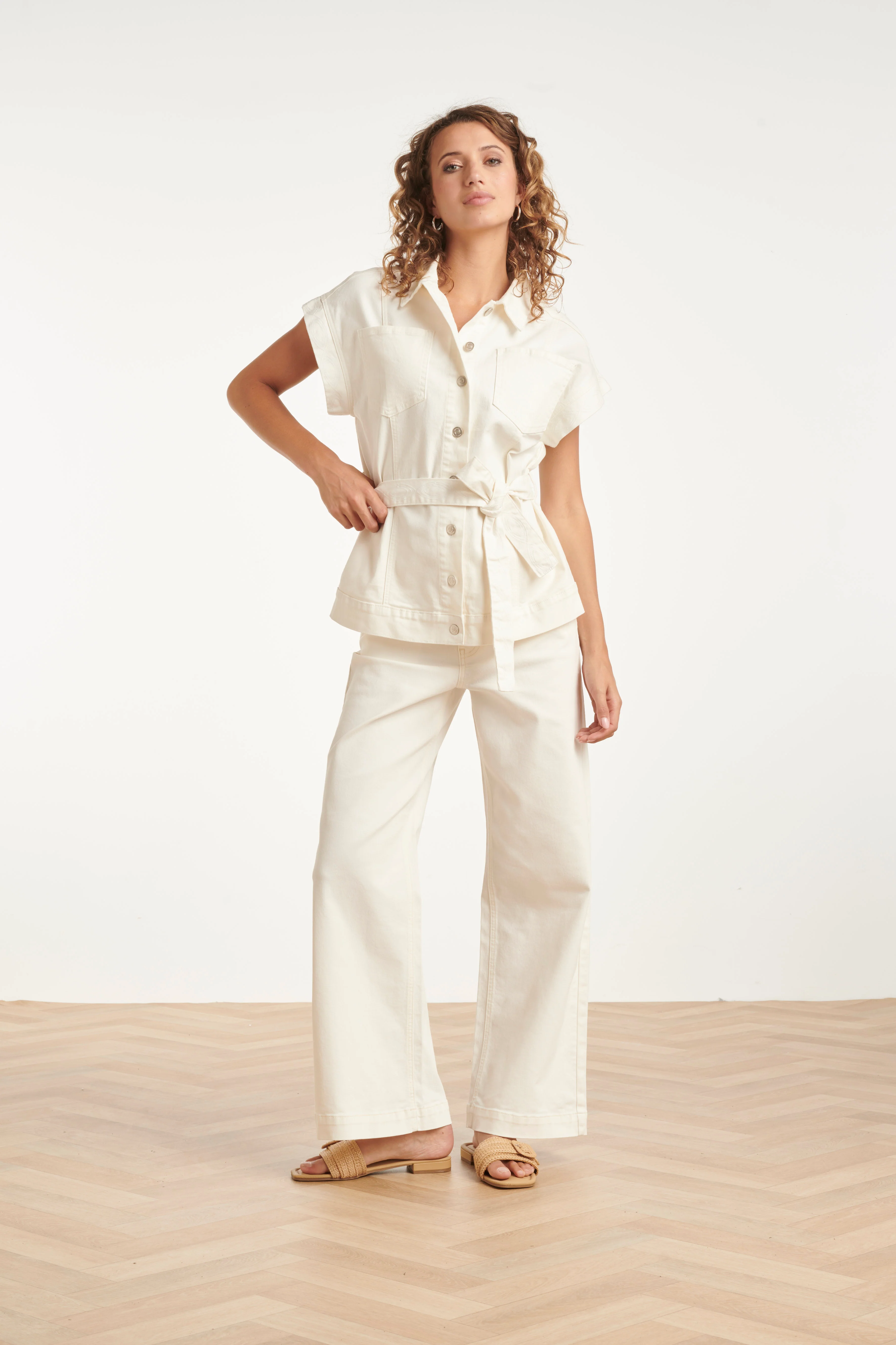 Denim Gilet Met Knoopsluiting En Kapmouwen | White - Image 6