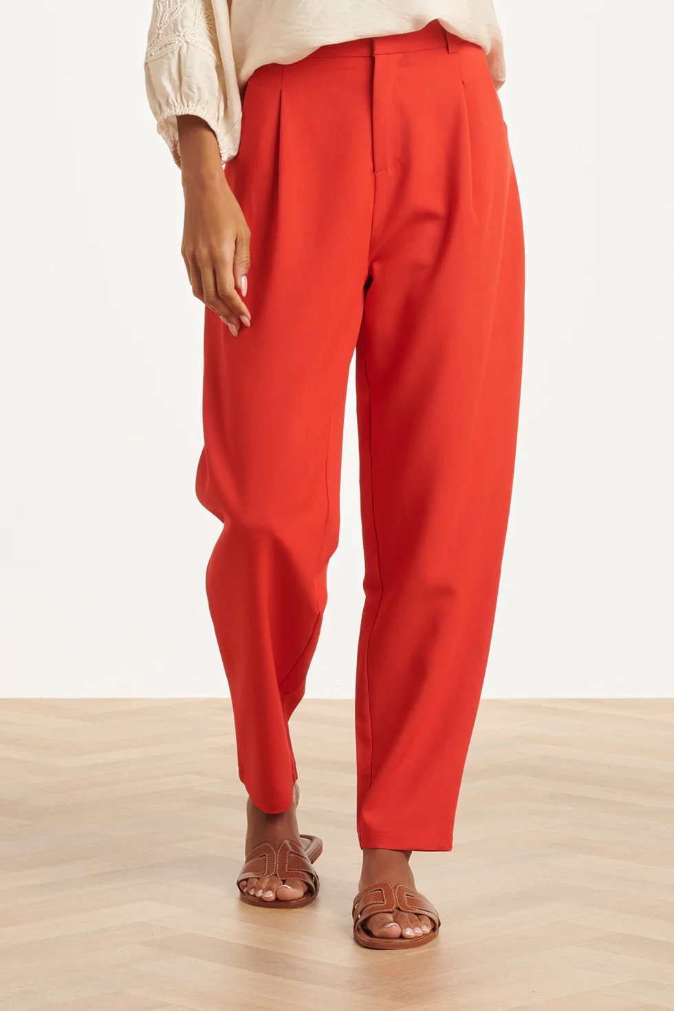 Elegante Pantalon Met Plooi En Hoge Taille | Red - Image 3