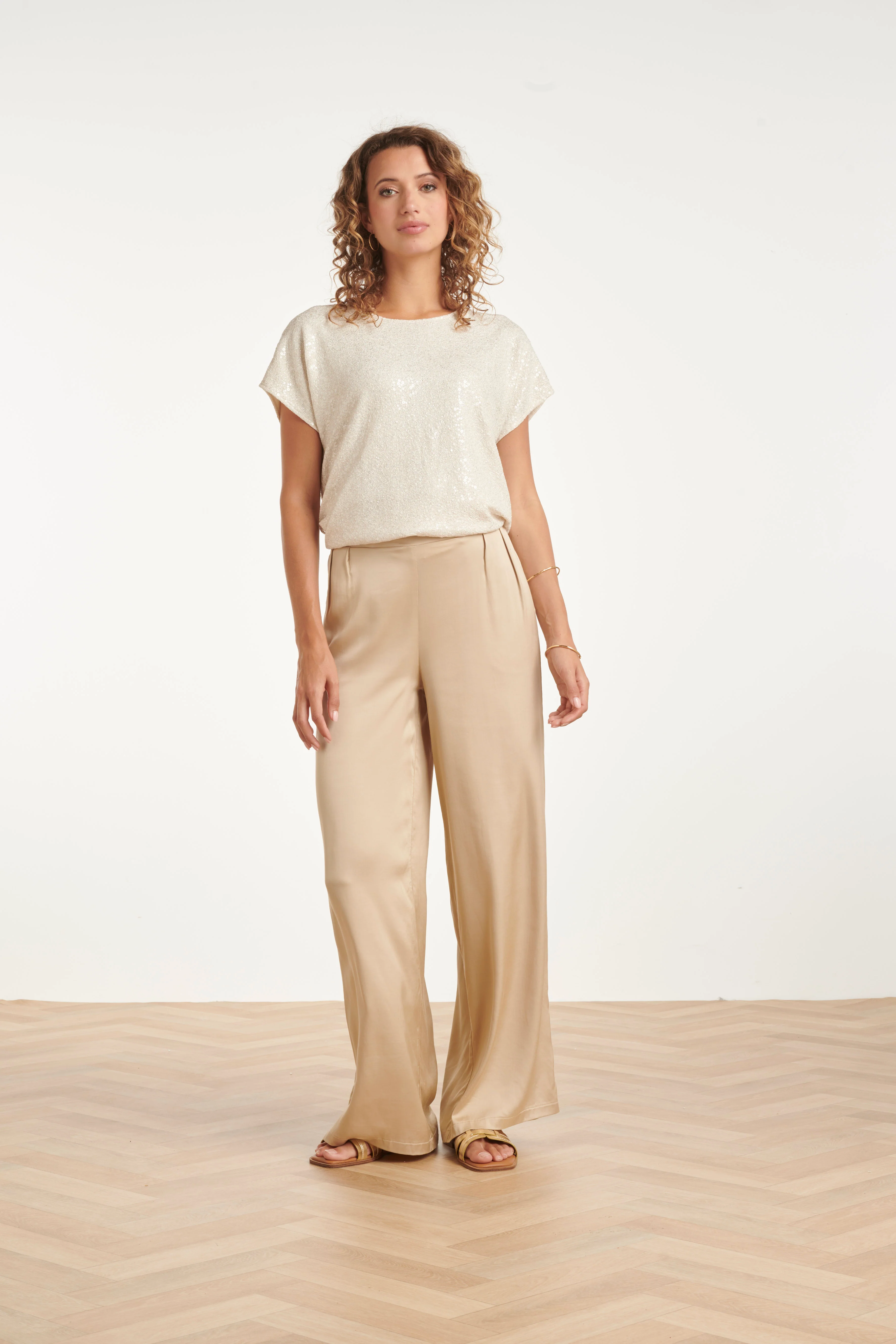 Elegante Top Met Pailletten En Korte Mouwen | Sand - Dark Sand - Image 3