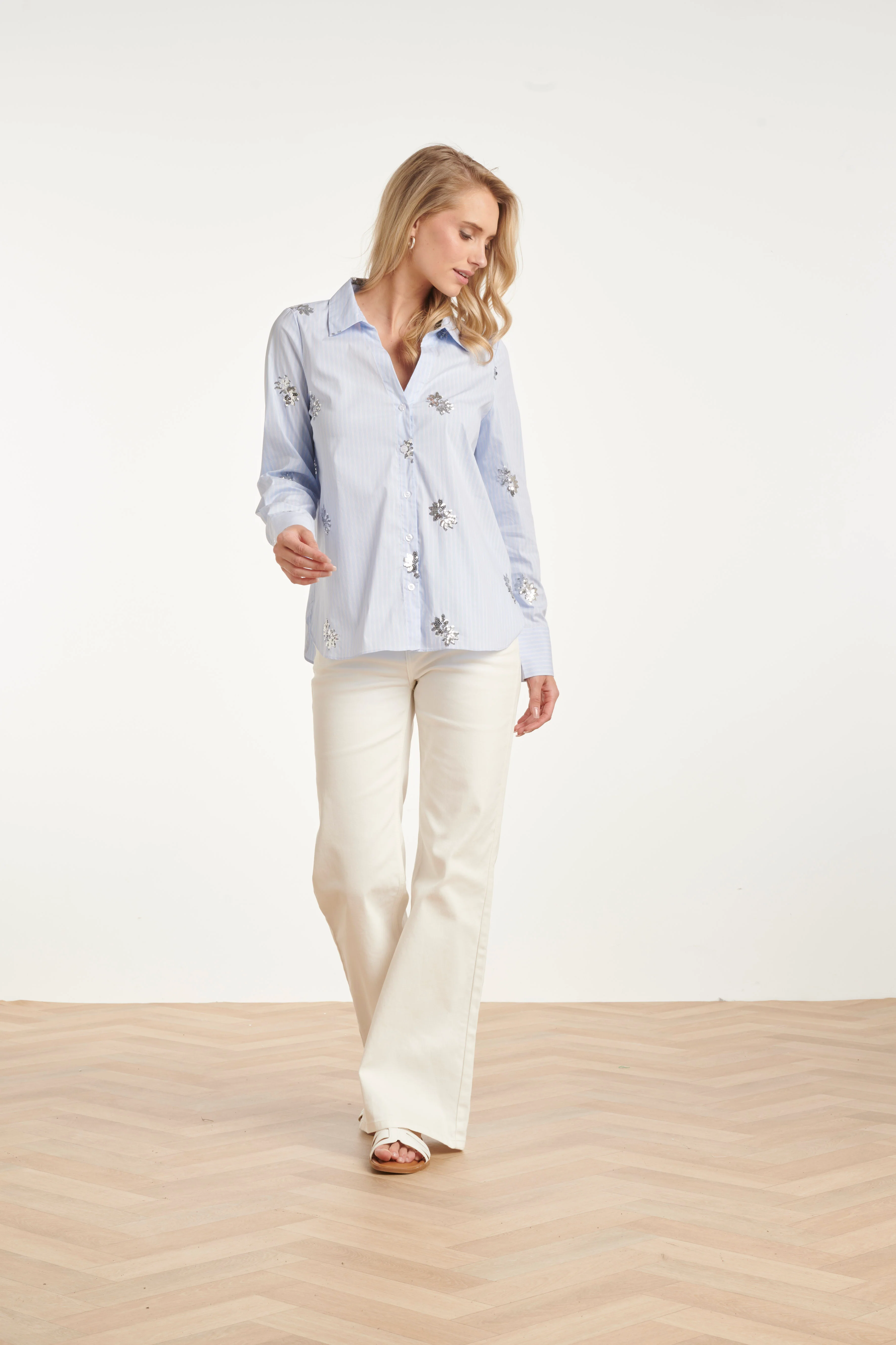 Gestreepte Blouse Met Geborduurde Bloemen En Pailletten | Light Blue - White
