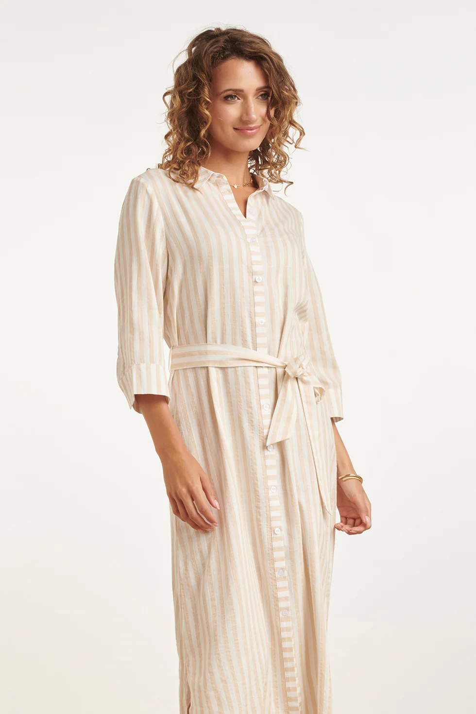 Gestreepte Maxi-Jurk Met Tailleceintuur | Dark Sand - Off White - Image 3