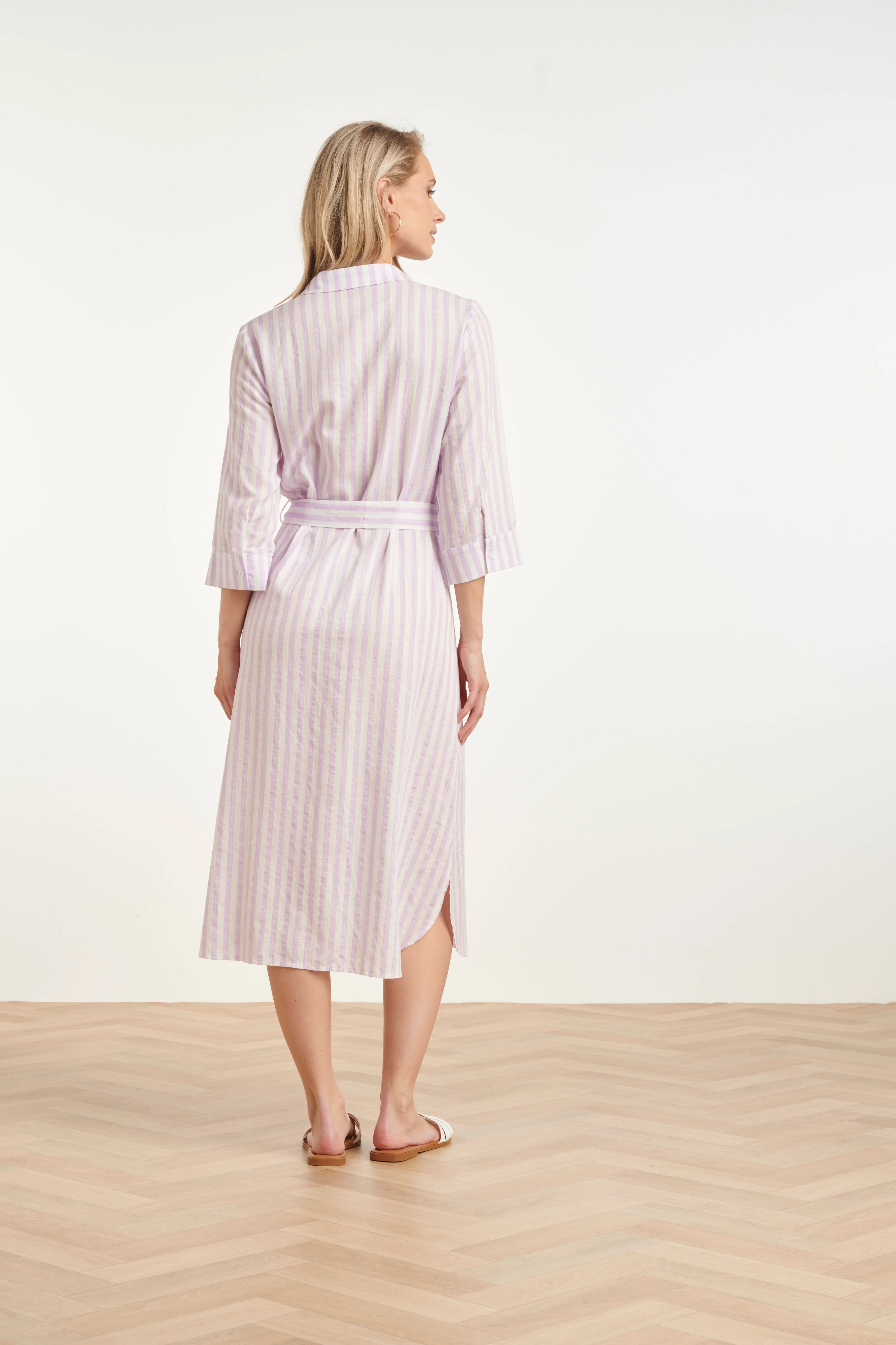 Gestreepte Maxi-Jurk Met Tailleceintuur | Lilac - White - Image 6