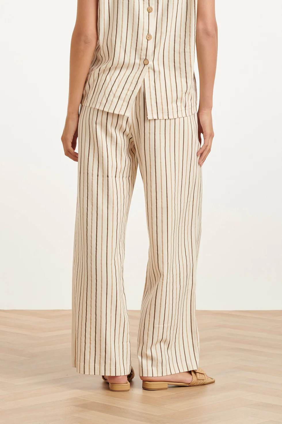 Gestreepte Wide Leg Broek Met Knoopdetail | Sand - Brown - Image 6