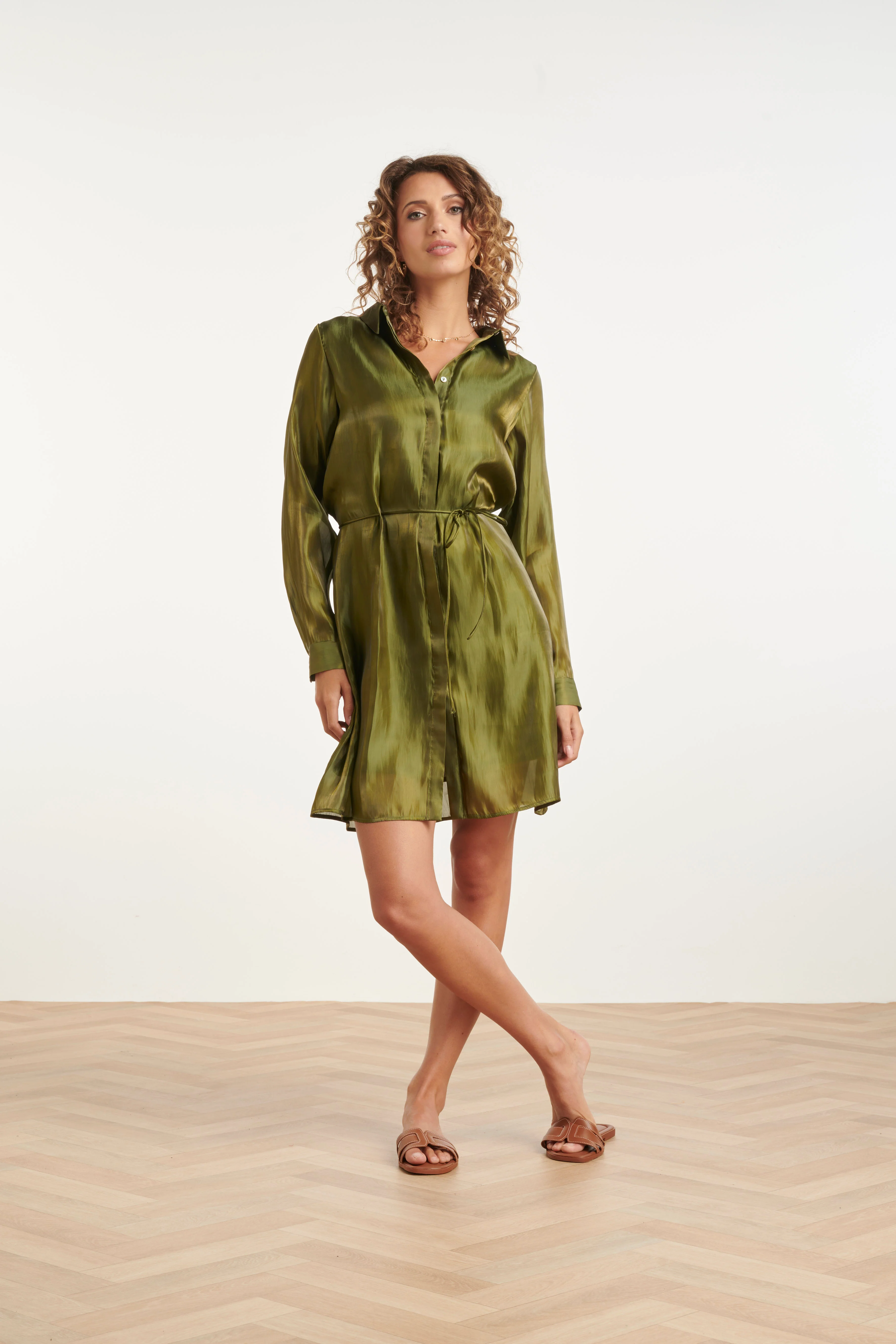 Glanzende Midi-Jurk Met Taillekoord | Army - Image 3