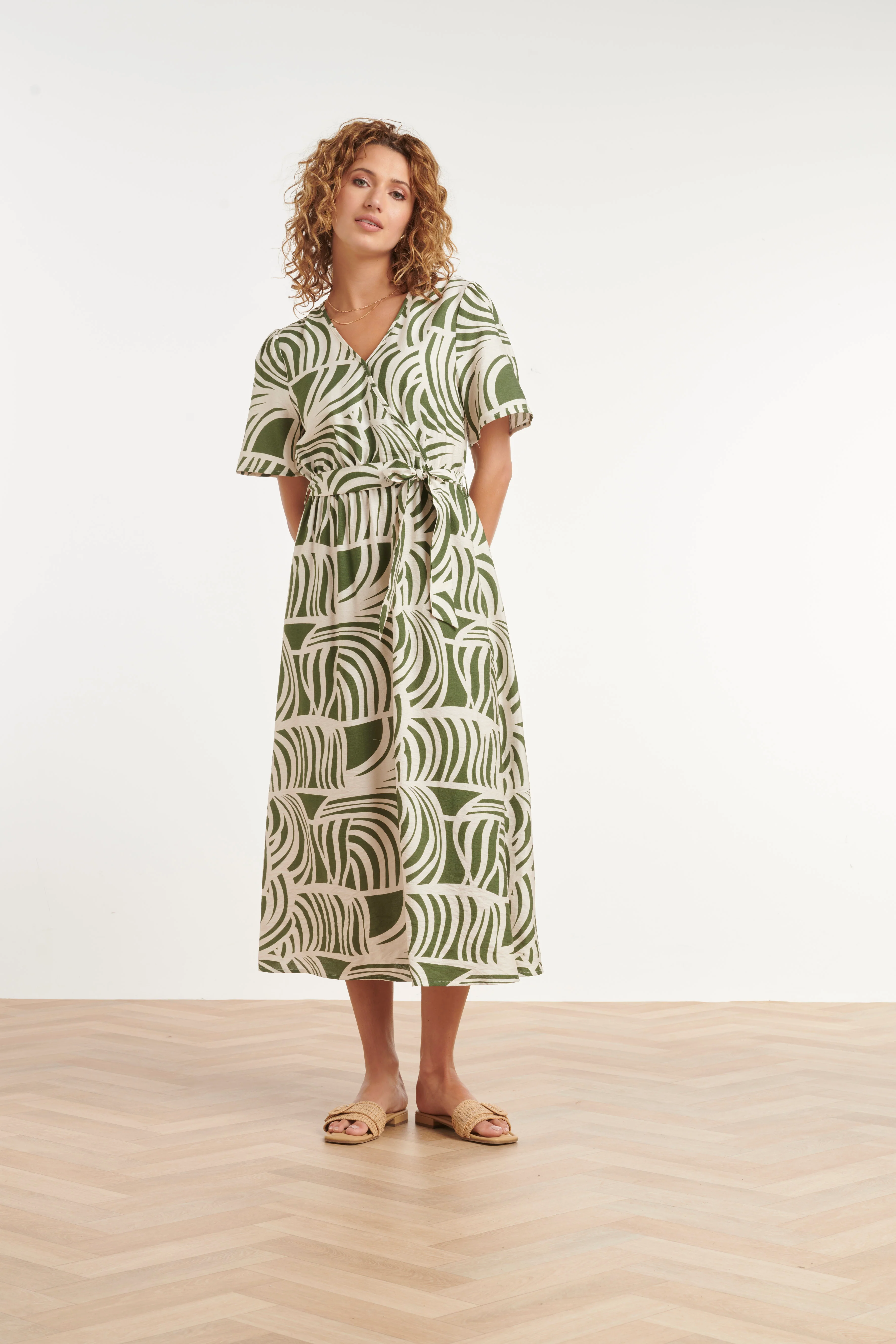 Groene Jurk Met Abstracte Print En Strikceintuur | Off White - Army