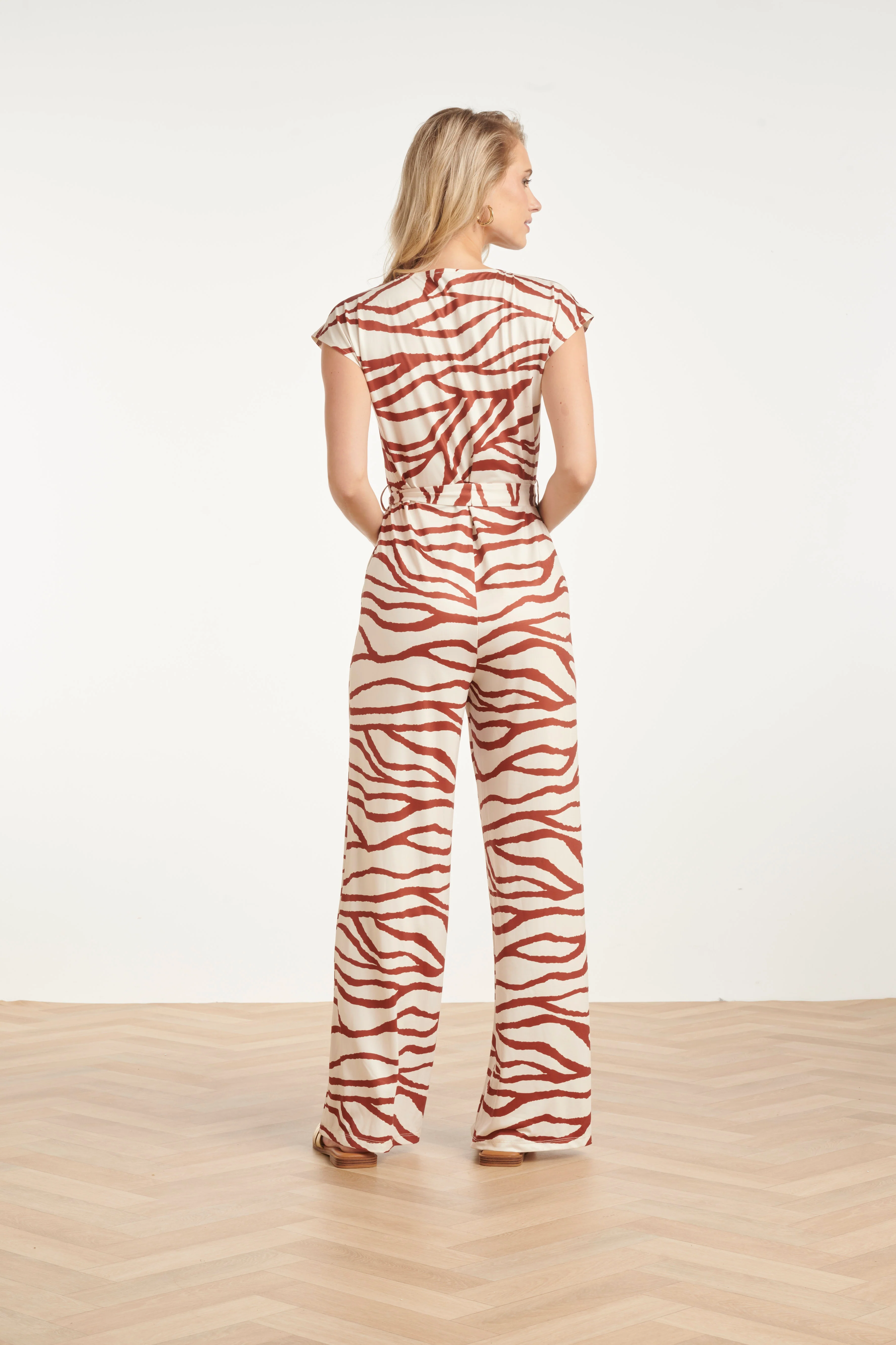 Jumpsuit Met Bruine Zebraprint En V-Hals | Brique - Off White - Image 6