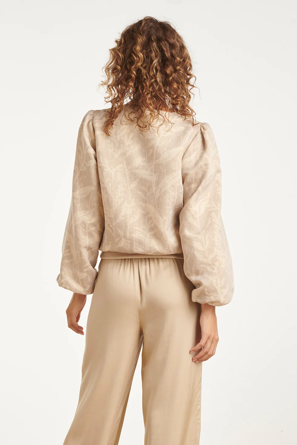 Kort Jasje Met Bladprint En Sierknopen | Dark Sand - Gold - Image 6
