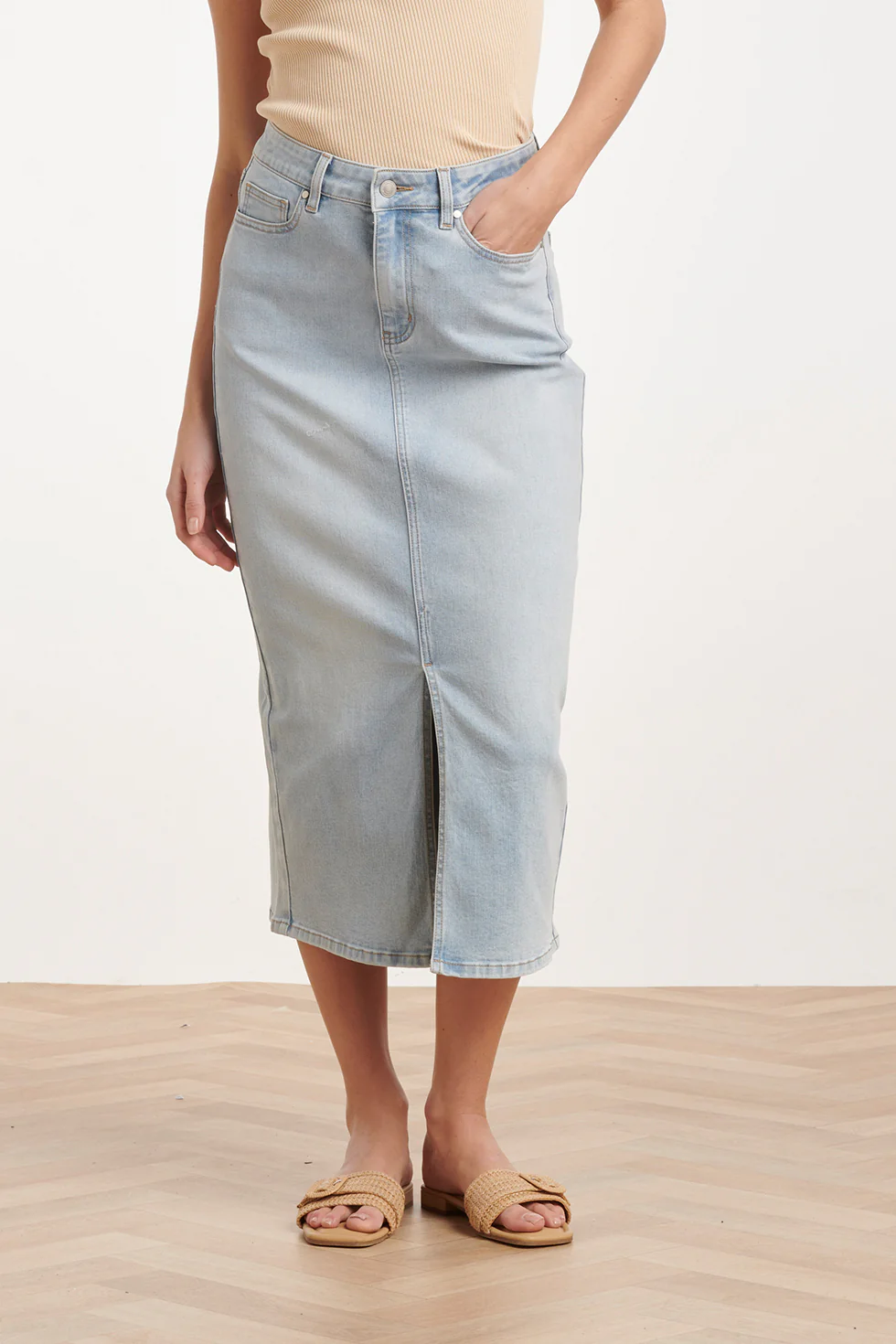 Lichtblauwe Denim Midi Rok Met Split | Denim - Image 4
