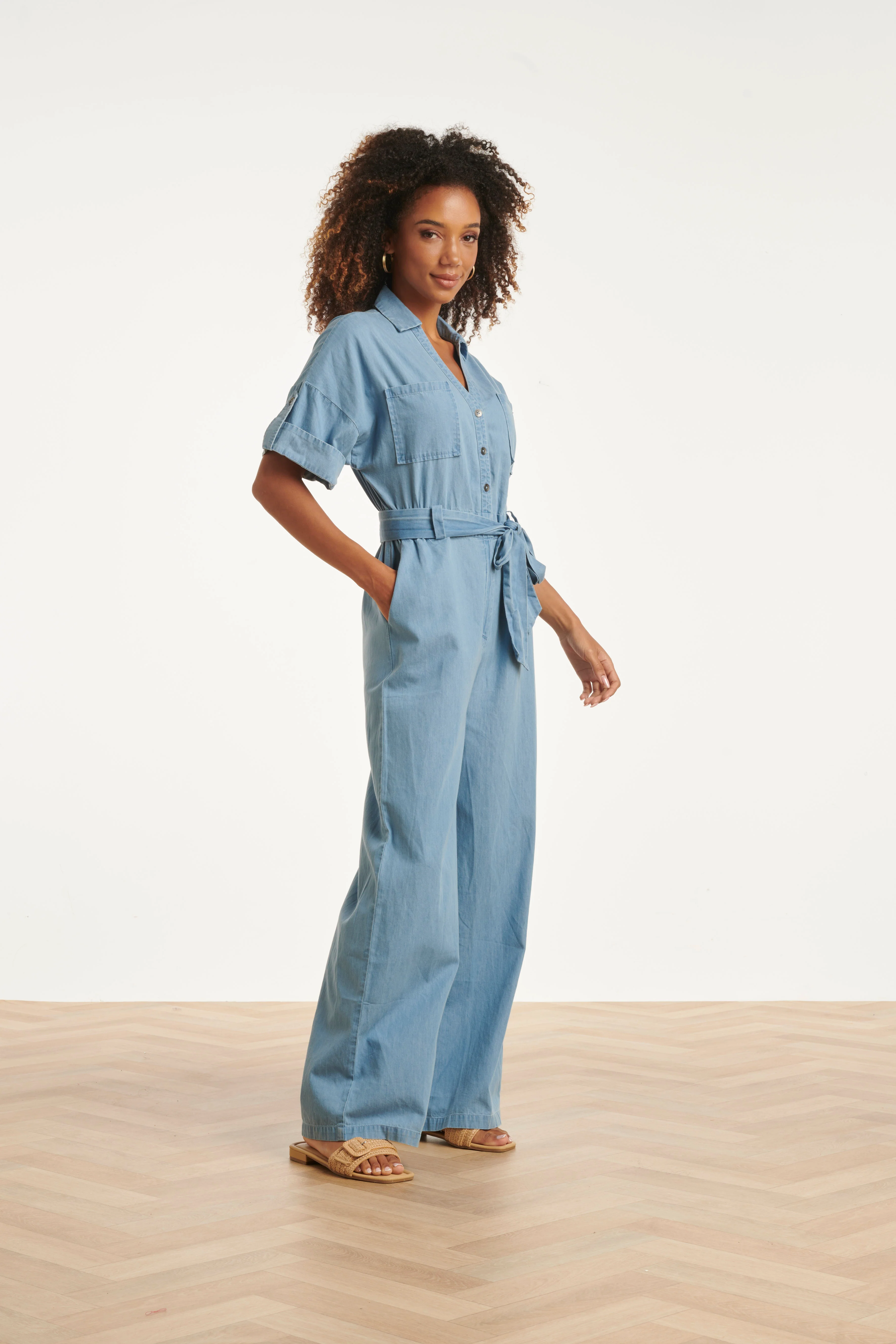 Lichtblauwe Jumpsuit Met Ceintuur En Korte Mouwen | Denim - Image 7