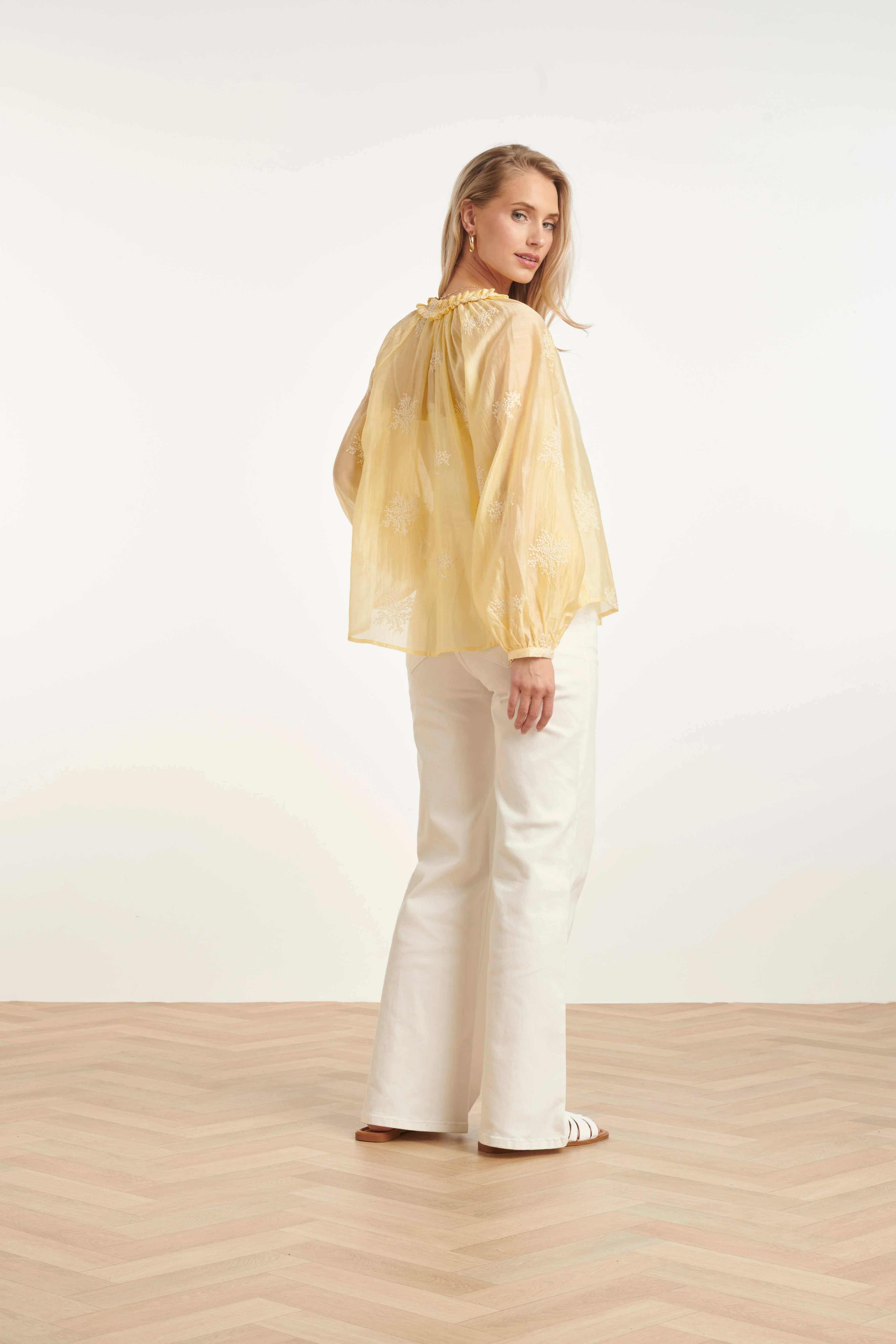 Luchtige Boho-Blouse Met Geborduurde Print | Light Yellow - Image 5