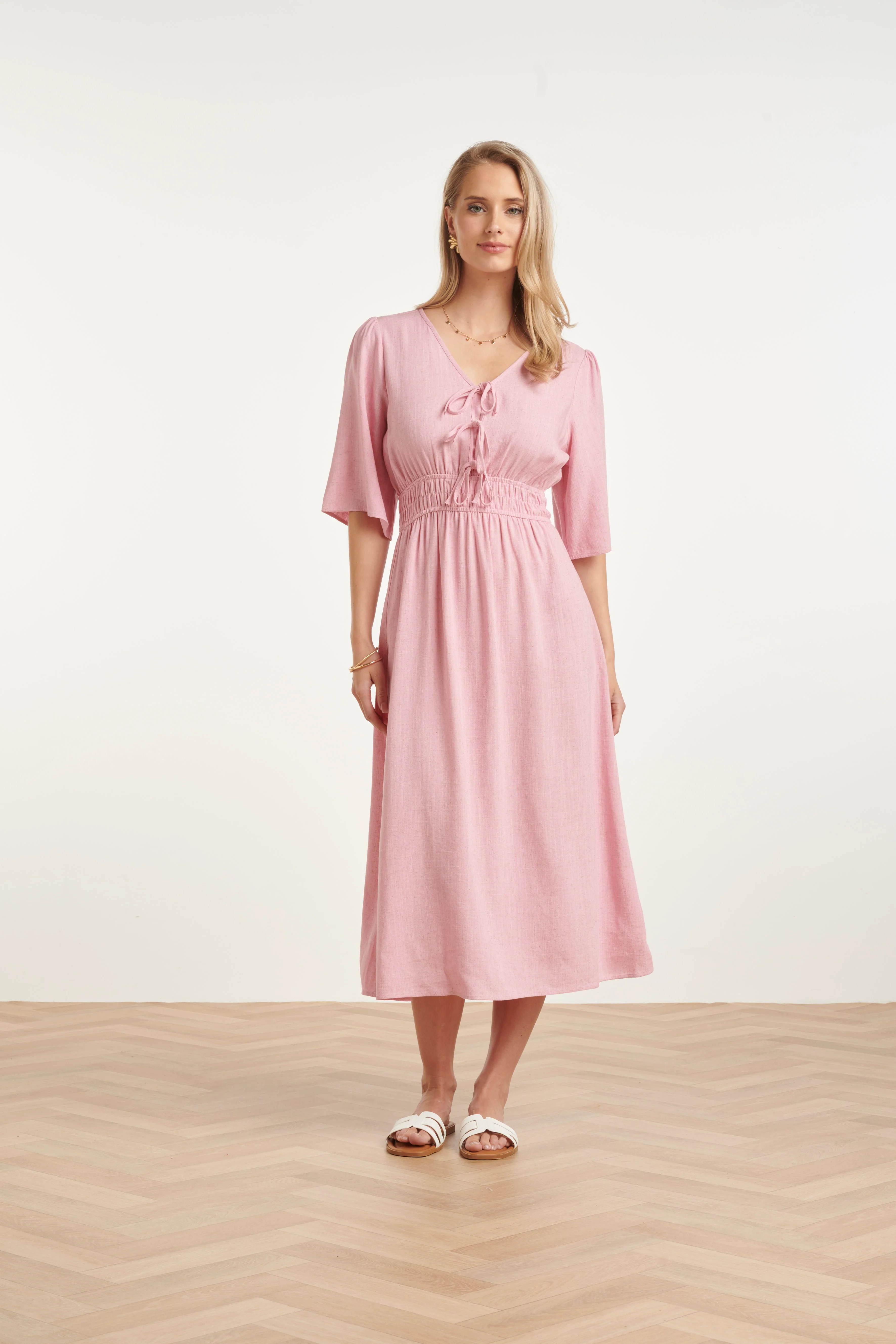 Luchtige Linnen Midi-Jurk Met Vetersluiting | Pink