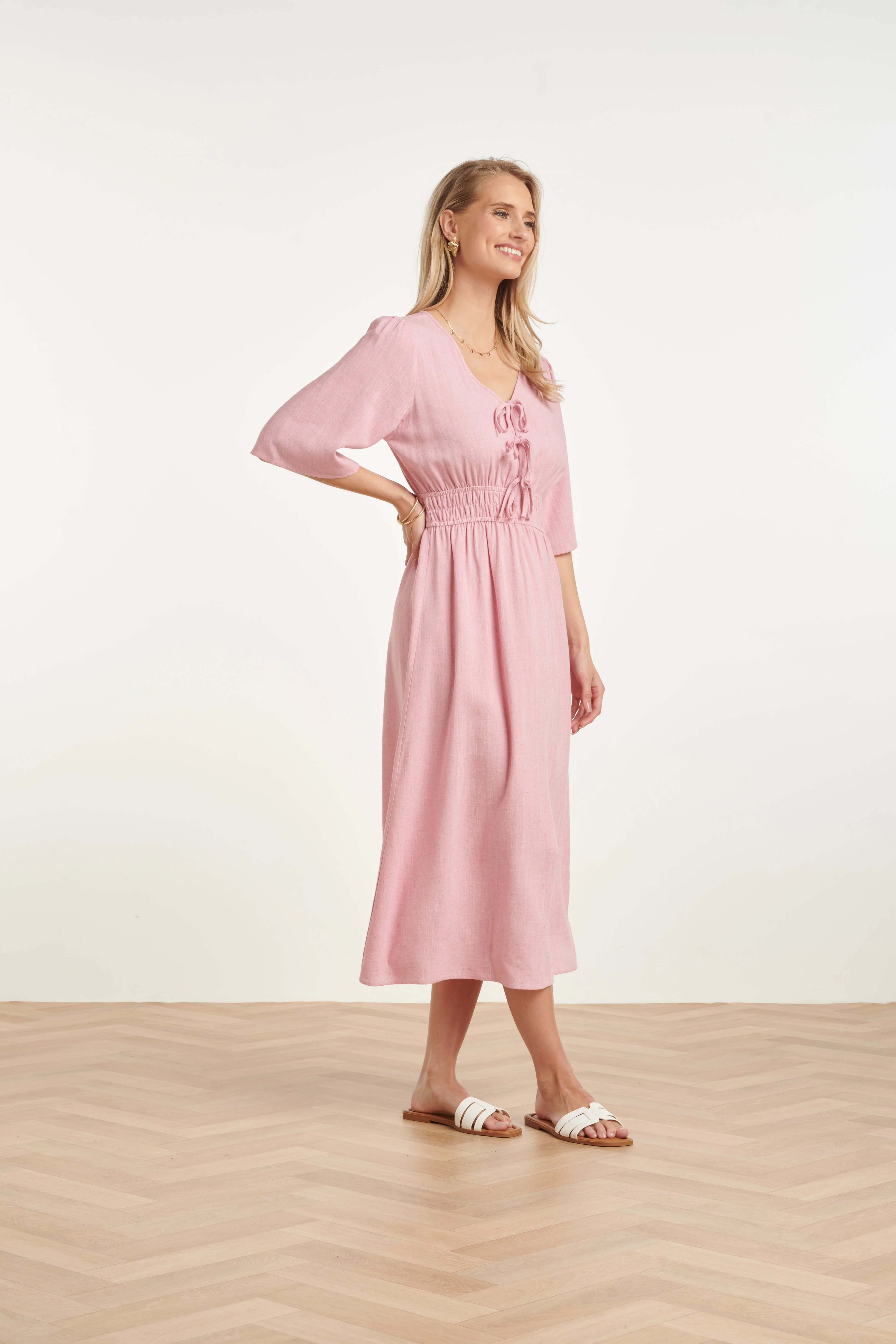 Luchtige Linnen Midi-Jurk Met Vetersluiting | Pink - Image 4