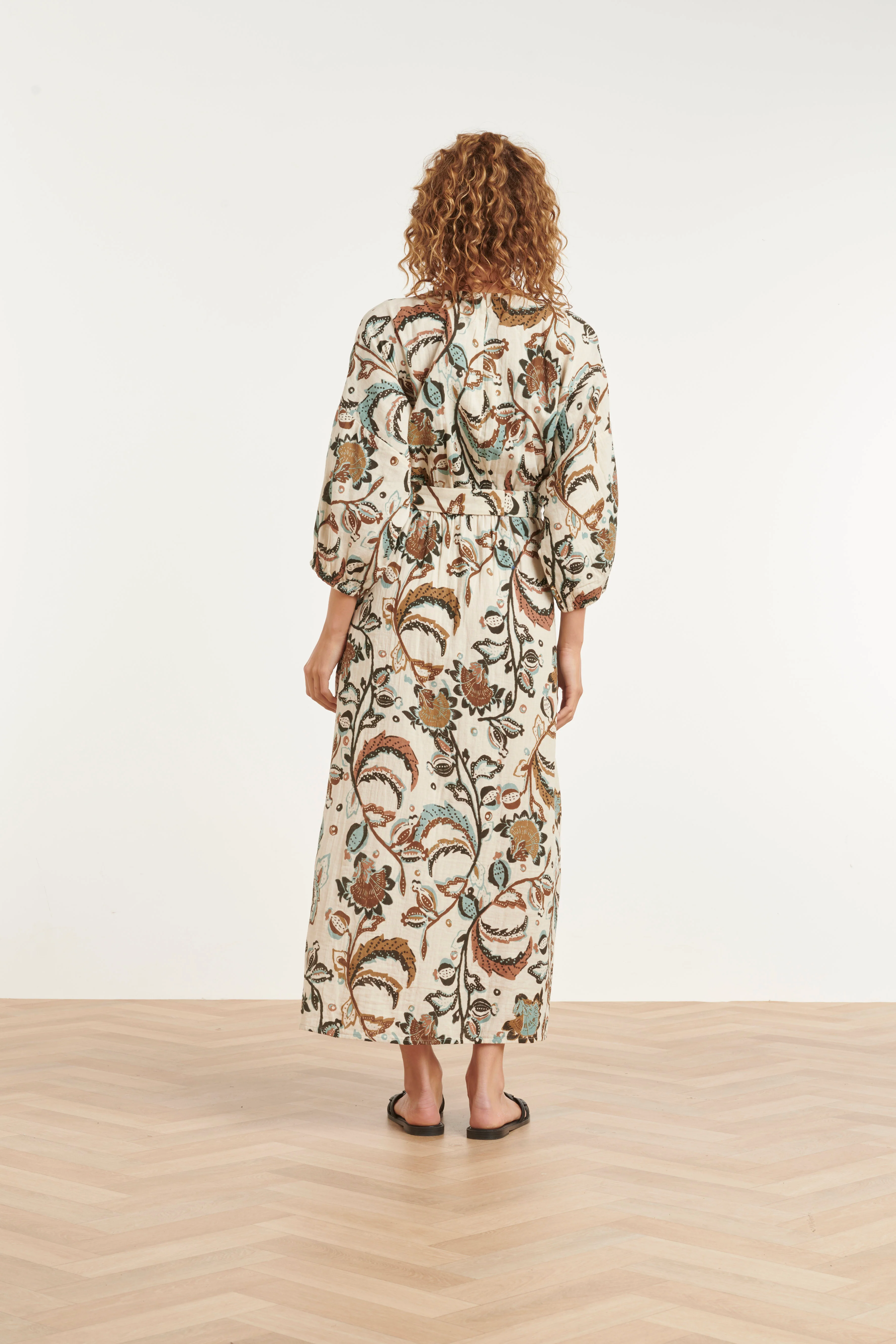 Maxi Jurk Met Bloemenprint In Beige, Blauw En Bruin | Muticolour - Image 6