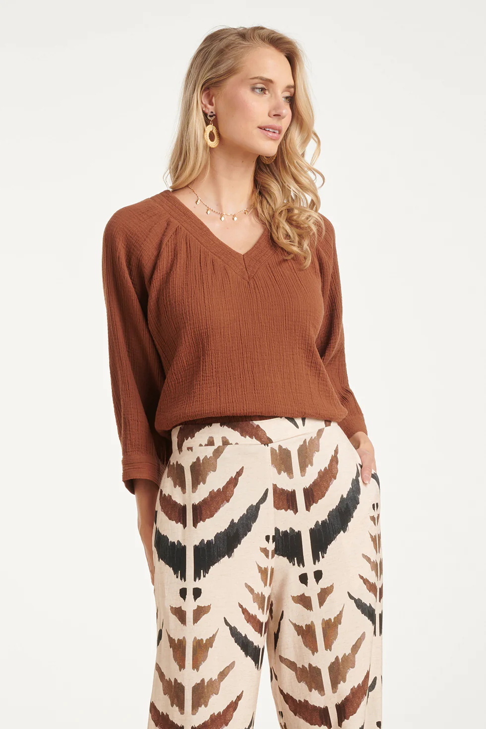 Mousseline Top Met V-Hals | Brown - Image 2