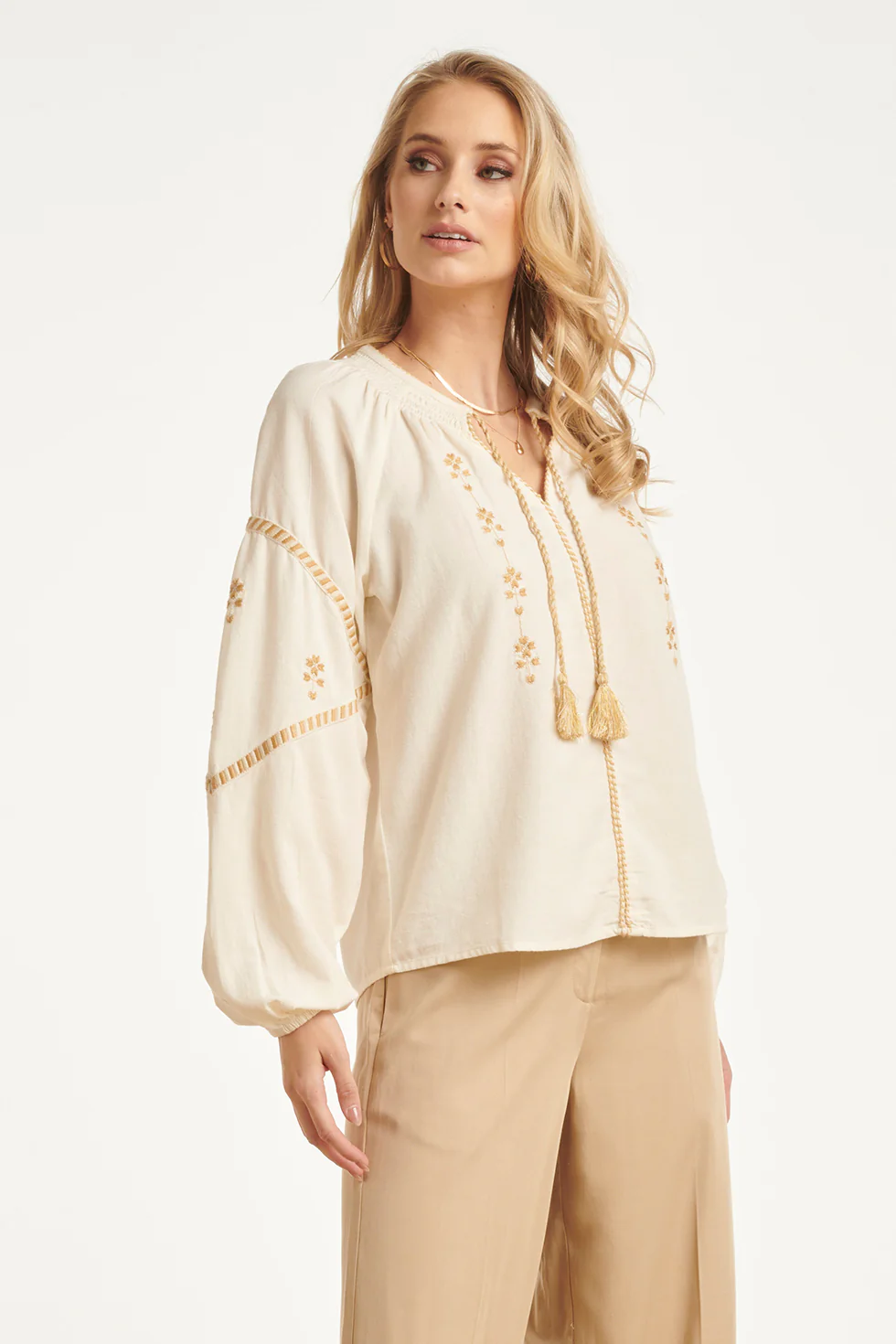 Off White Blouse Met Gouden Borduursels En Koorddetail | Off White - Sand - Image 8