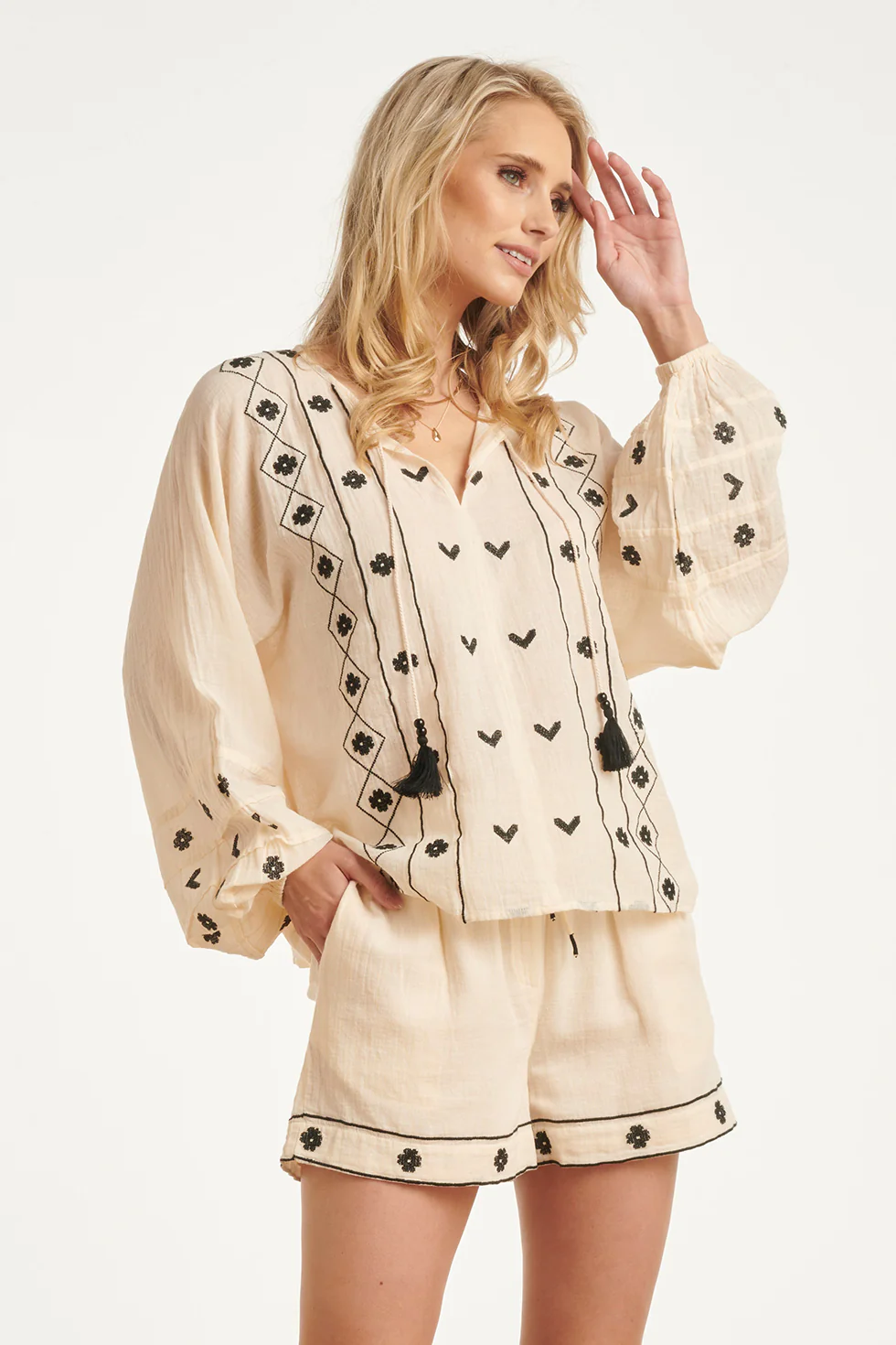 Off White Blouse Met Zwarte Borduursels En Strikkoord | Off White - Black - Image 8