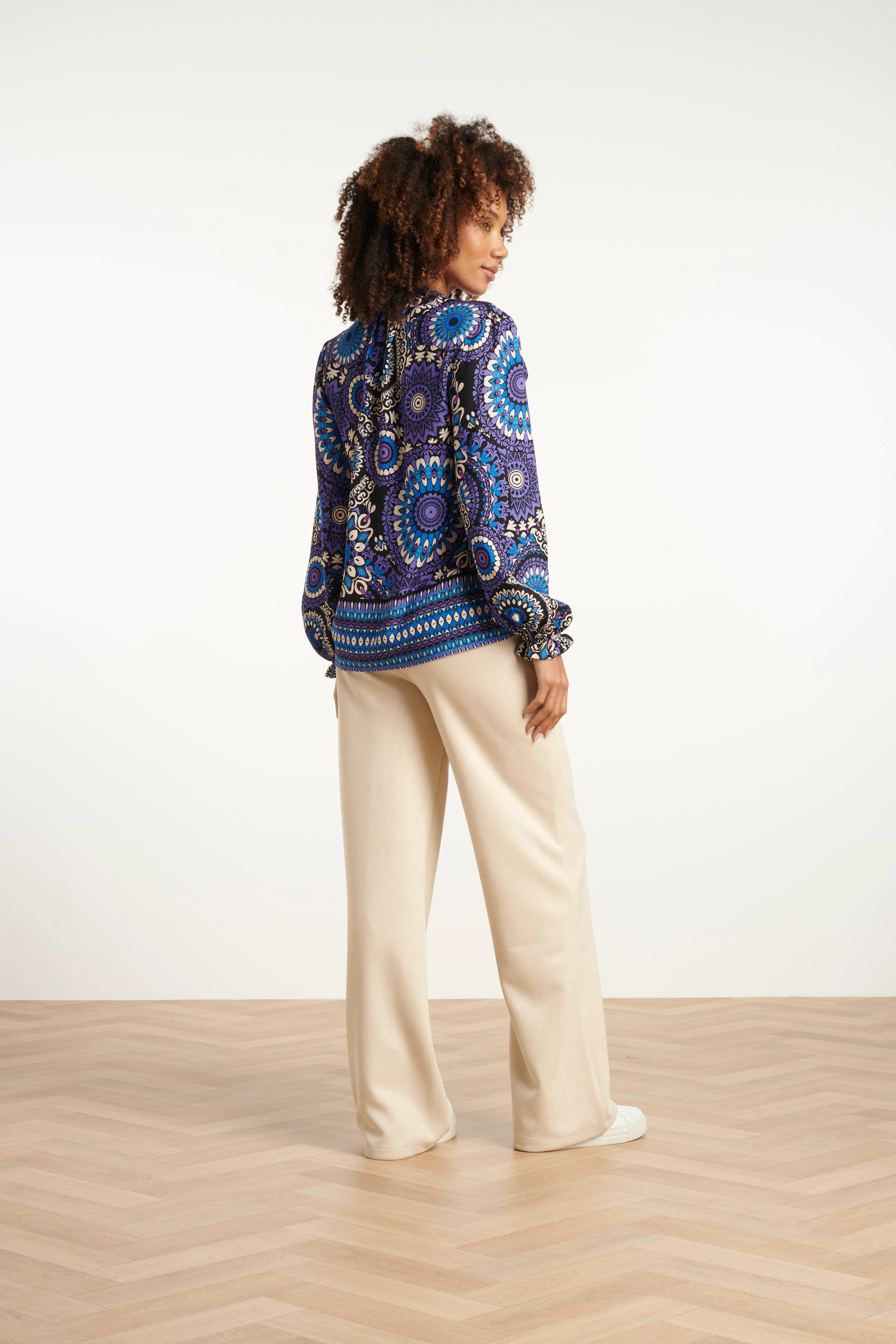 Ornamentale Top In Paars En Blauw Tinten | Purple-Multicolour - Image 5