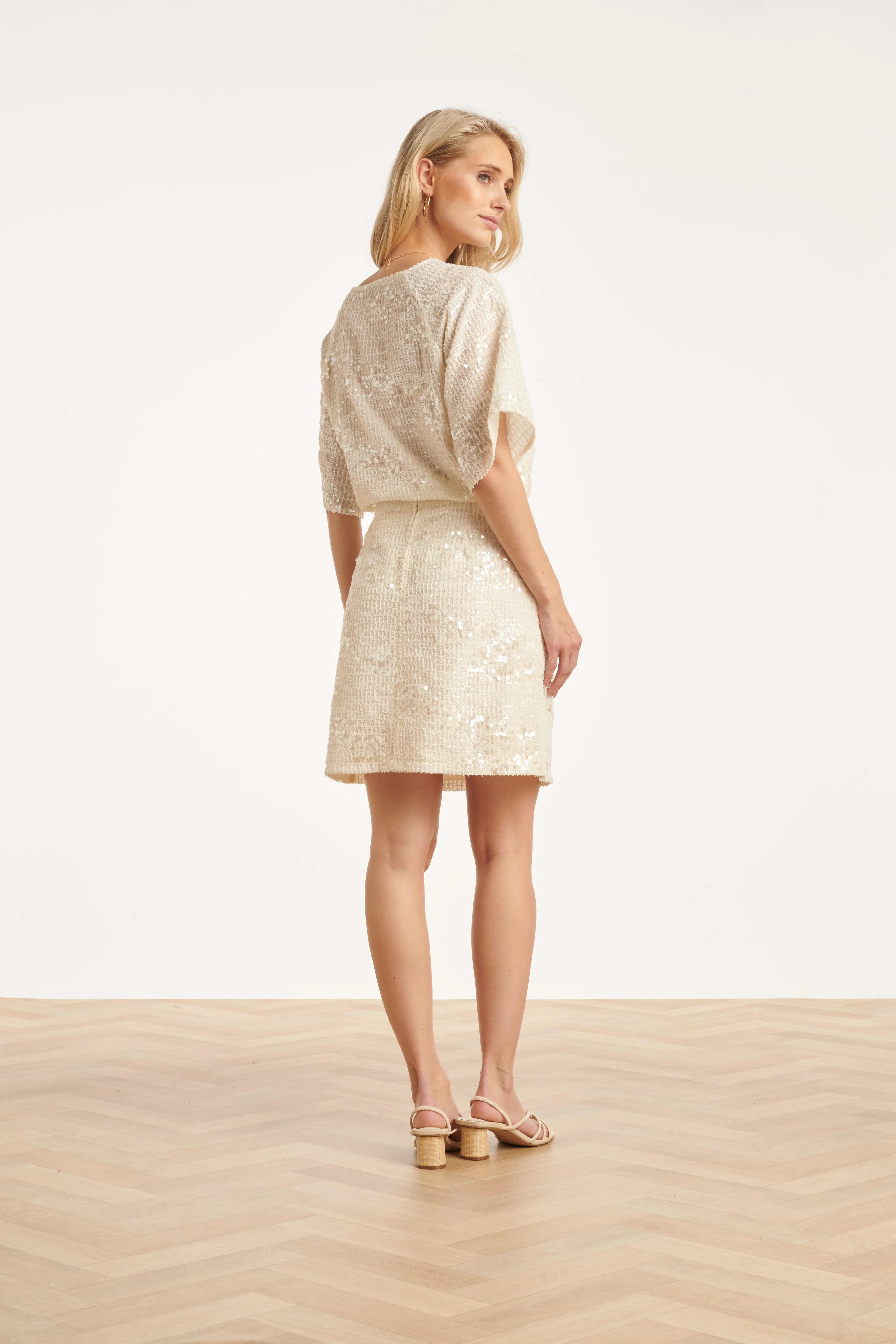 Pailletten Mini Rok Met Structuur En Aansluitende Pasvorm | Off White - Silver - Image 10