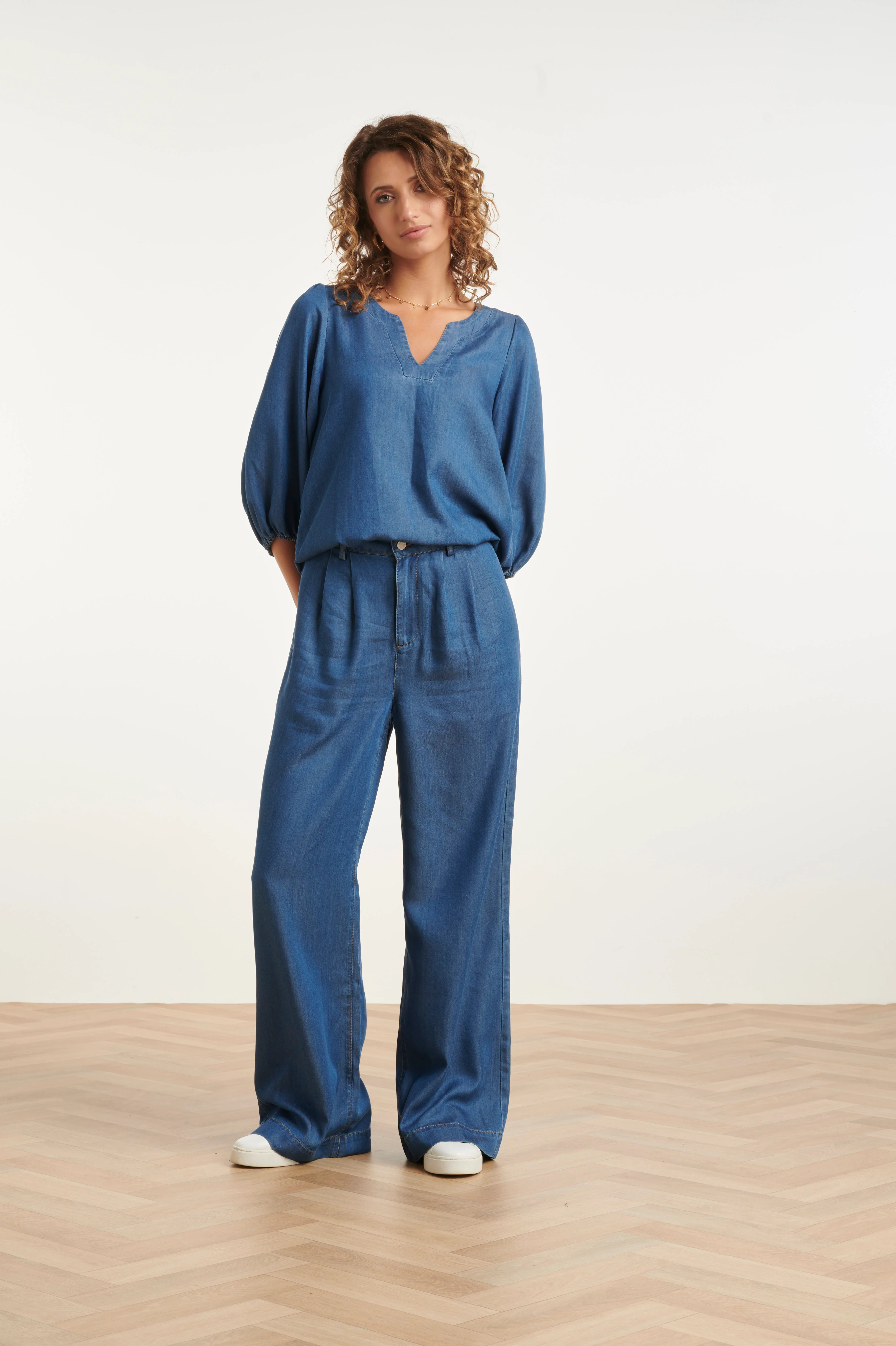 Soepele Tencel Denim Top | Medium Blue Denim