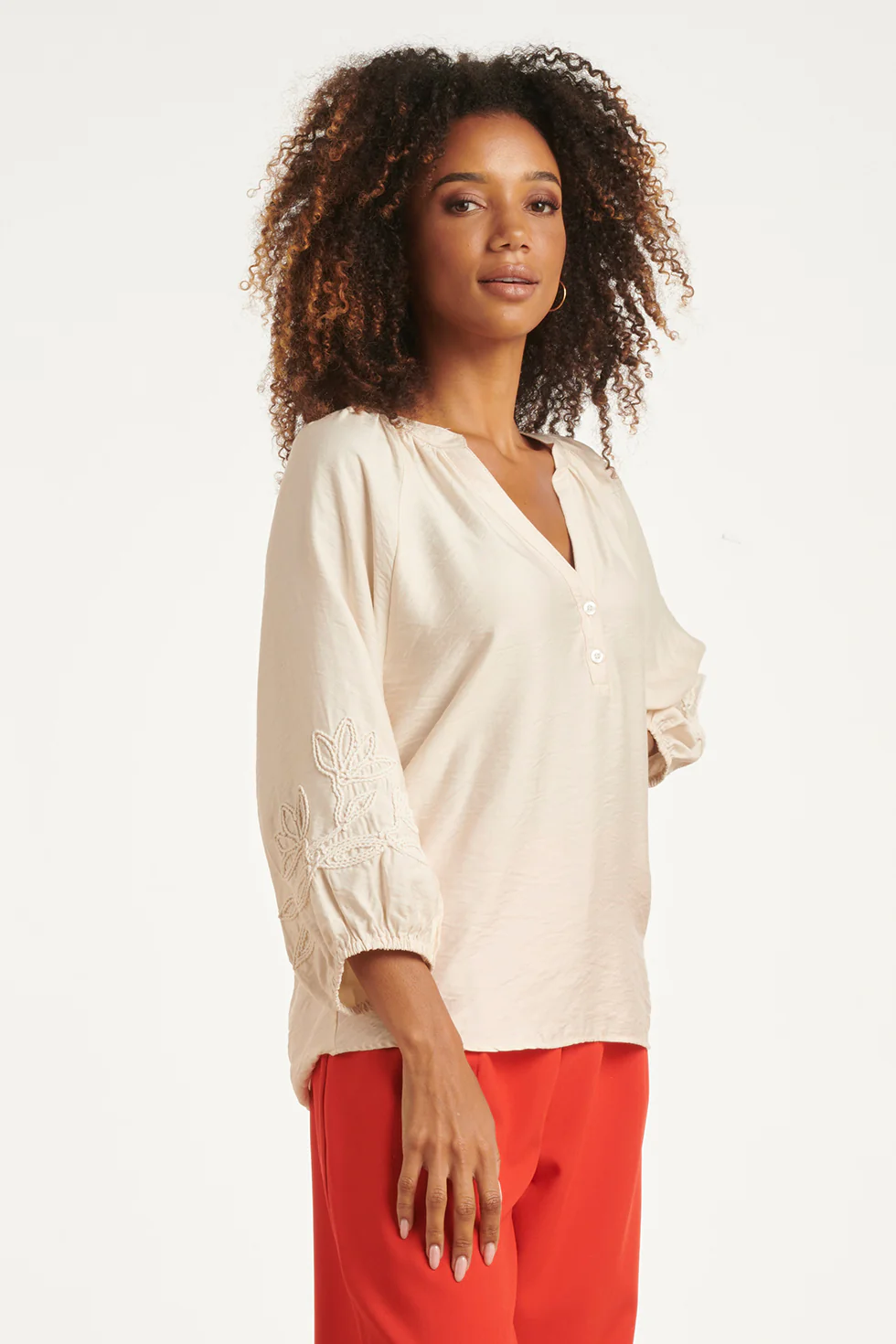 Soepelvallende Blouse Met Geborduurde Mouwen | Off White - Image 4