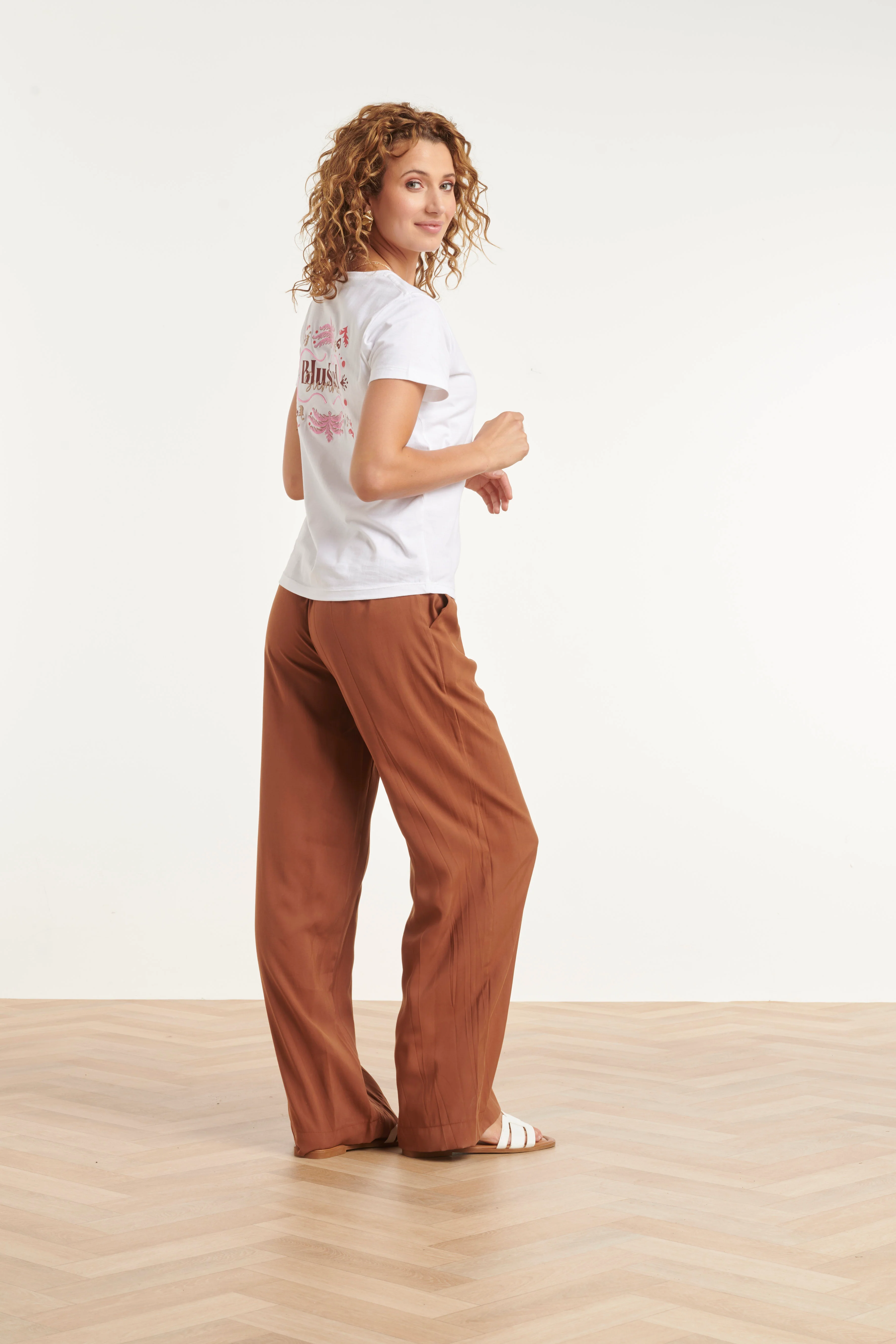 T-Shirt Met 'Blushed Summer' Print En Borduring | White - Muticolour - Image 5