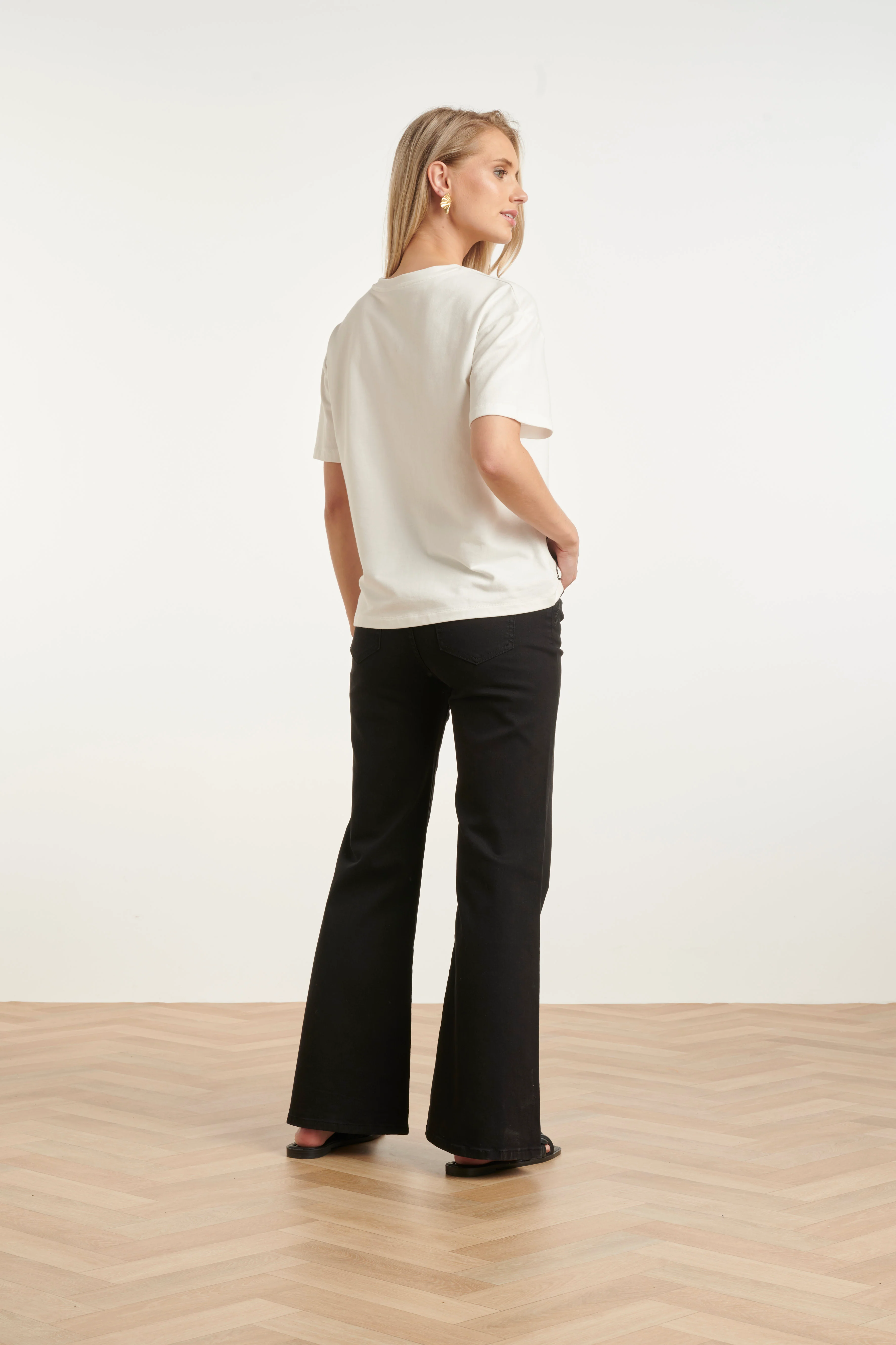 T-Shirt Met Luxe Bloemenprint En Pailletten | White - Black - Image 5