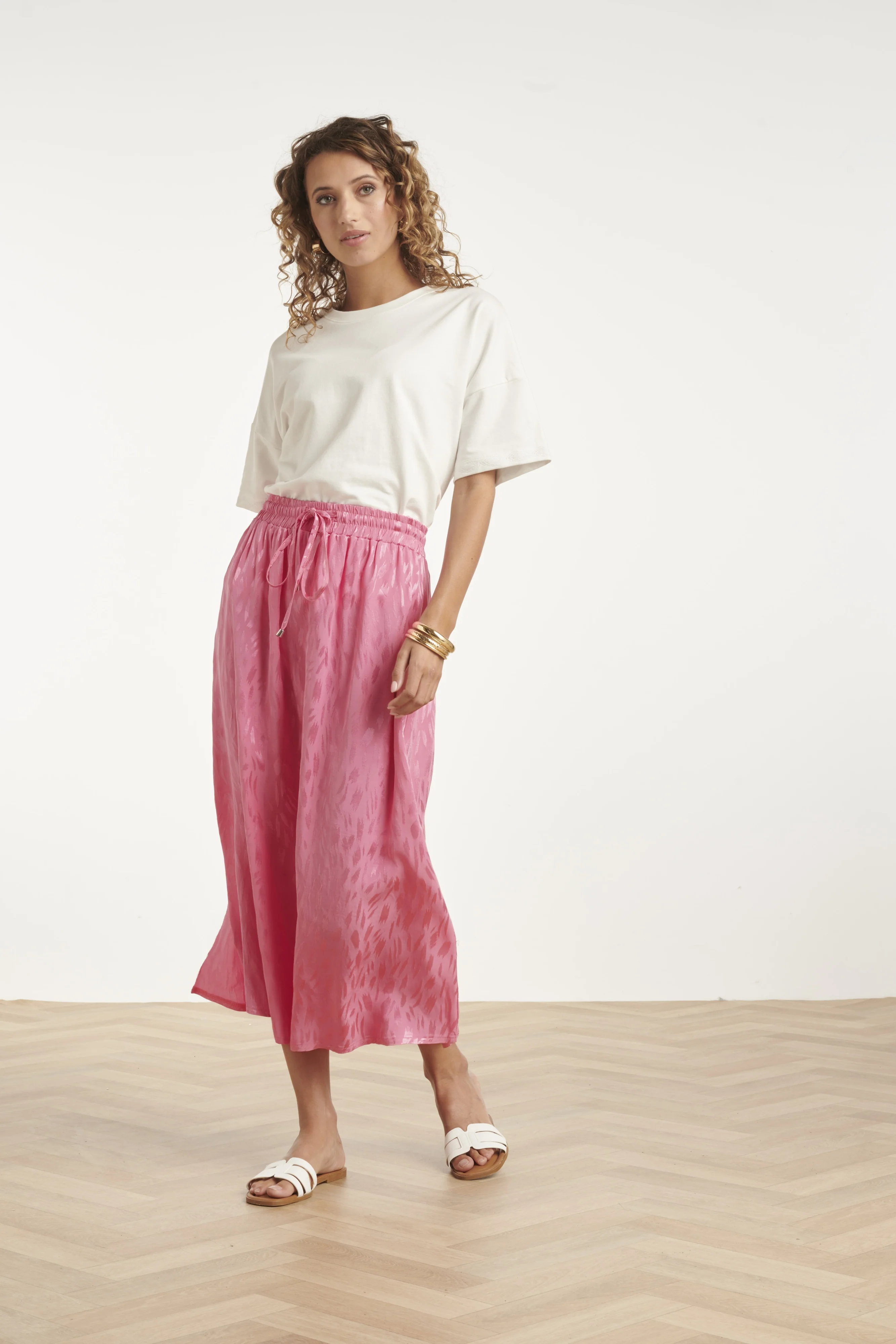 T-Shirt Met Subtiele Mouwafwerking | White - Image 3