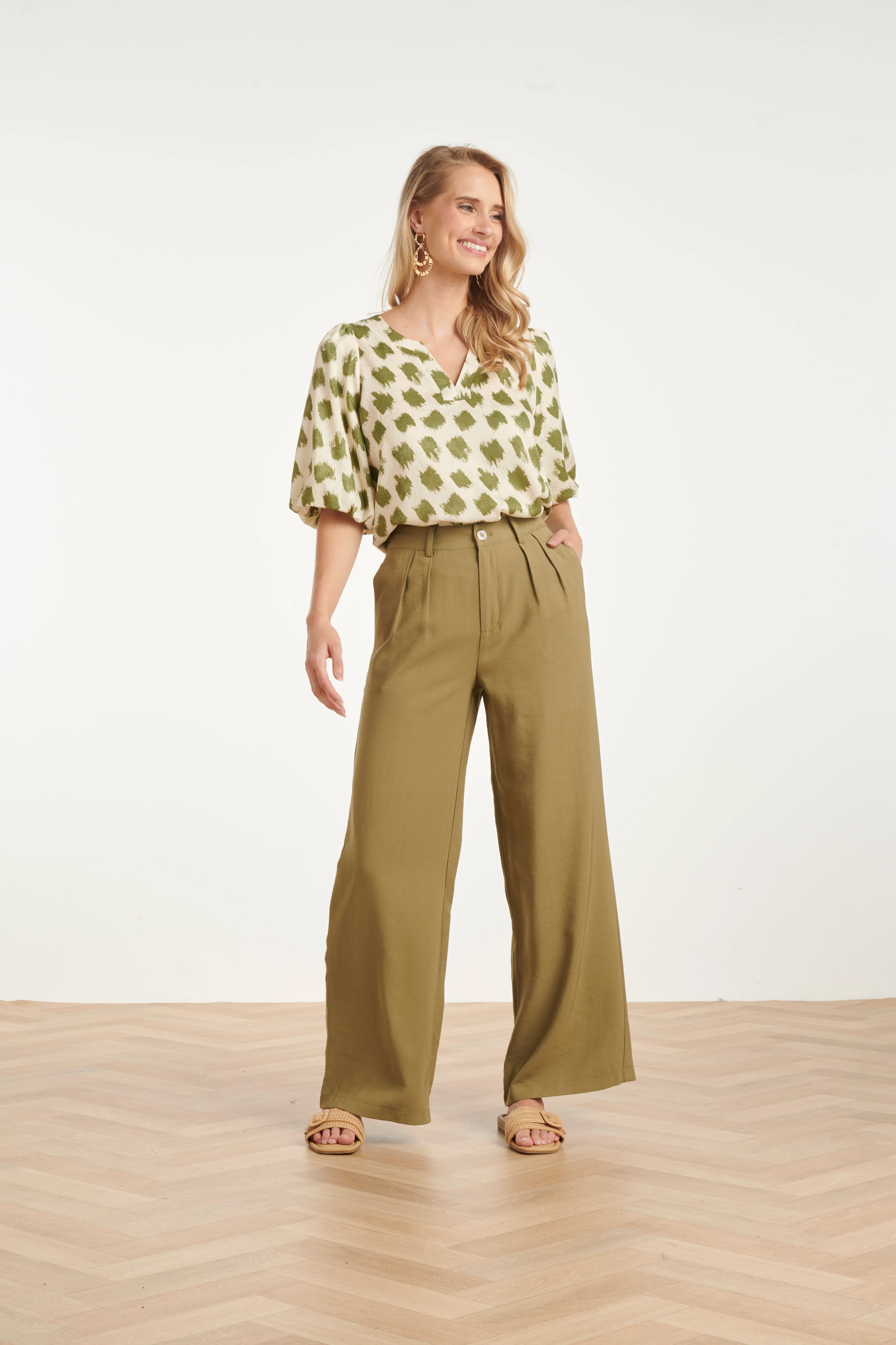 Top Met Groene Abstracte Dieren Print En Wijde Mouwen | Army - Off White - Image 3