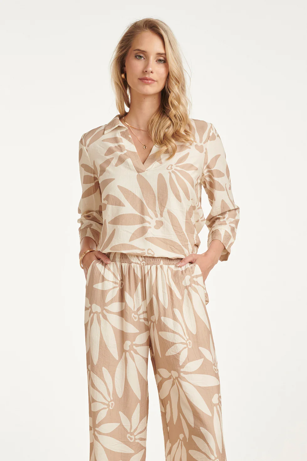 Top Met V-Hals En Bloemprint - Beige/Wit | Off White - Dark Sand