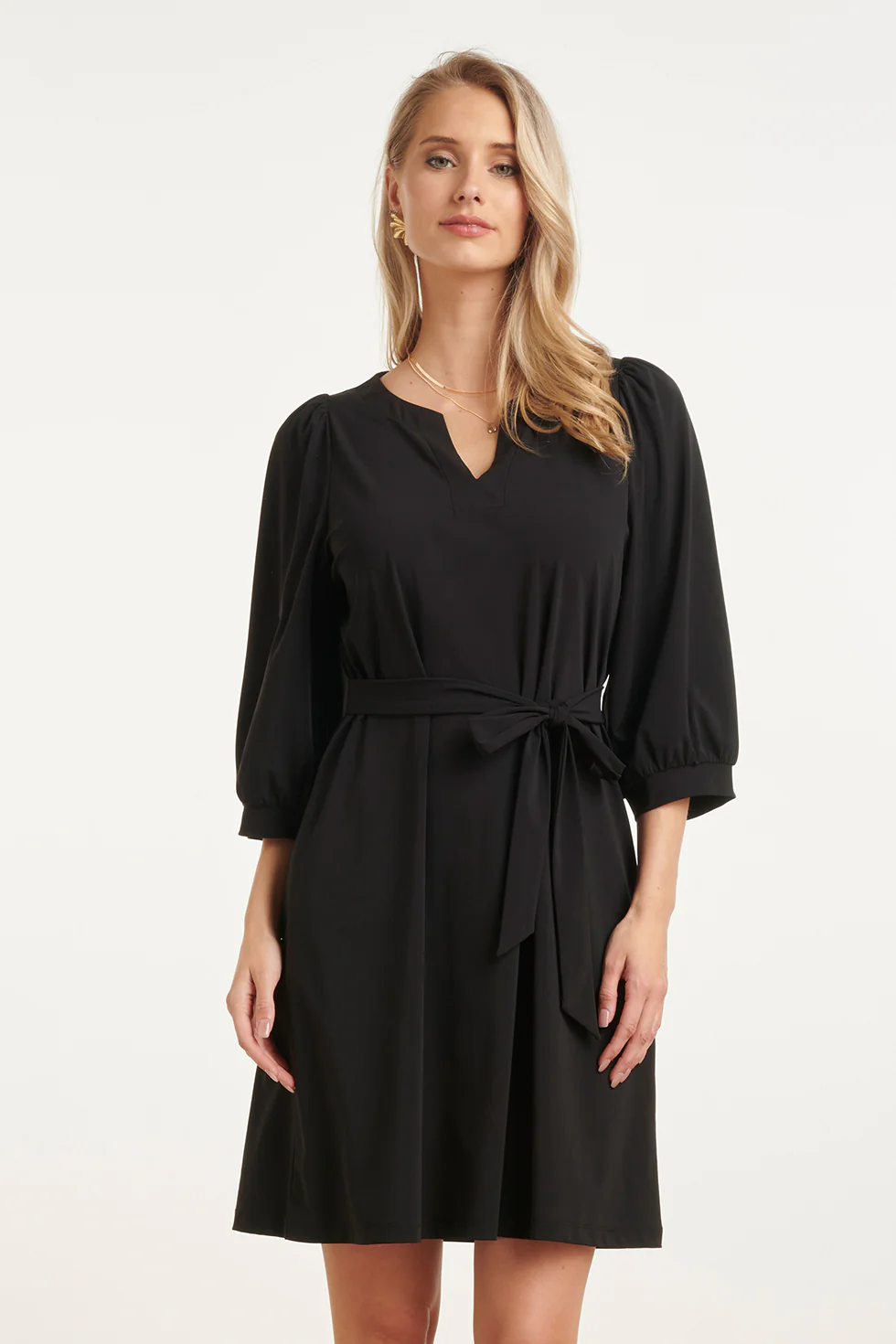 V-Hals Jurk Met Print In Travel Kwaliteit | Black - Image 2