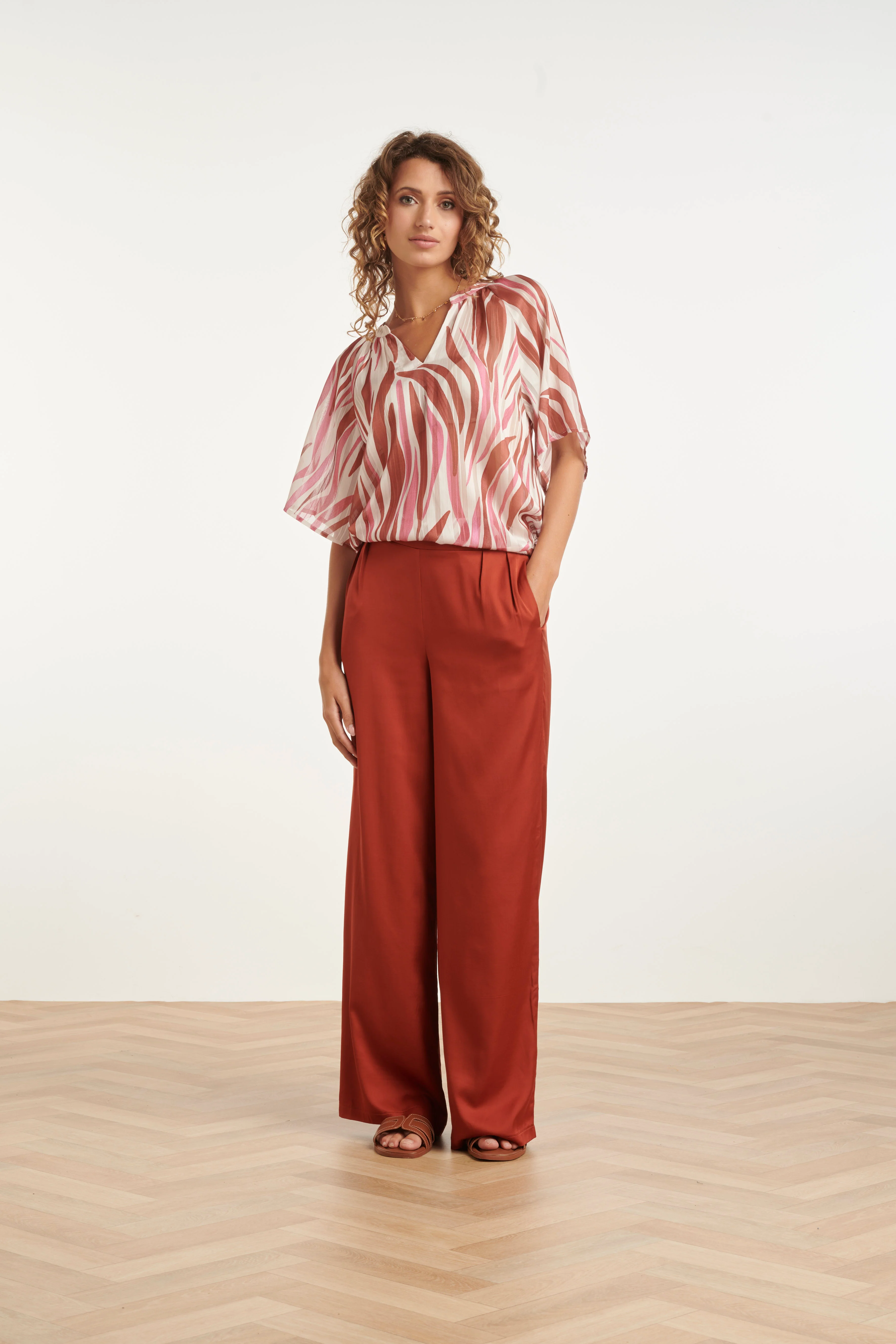 Wide Leg Pantalon Met Satijn-Glans | Brique