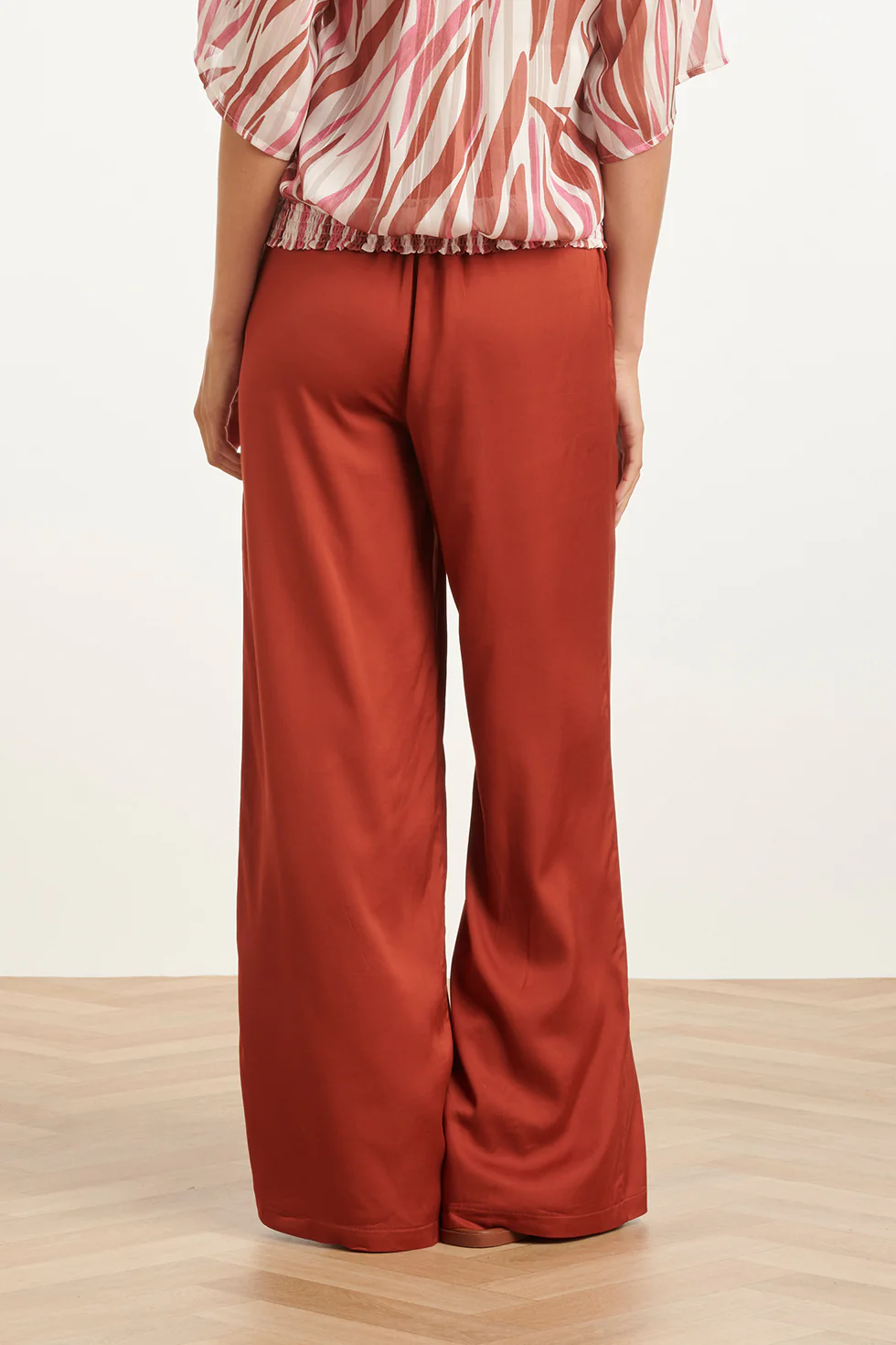 Wide Leg Pantalon Met Satijn-Glans | Brique - Image 6