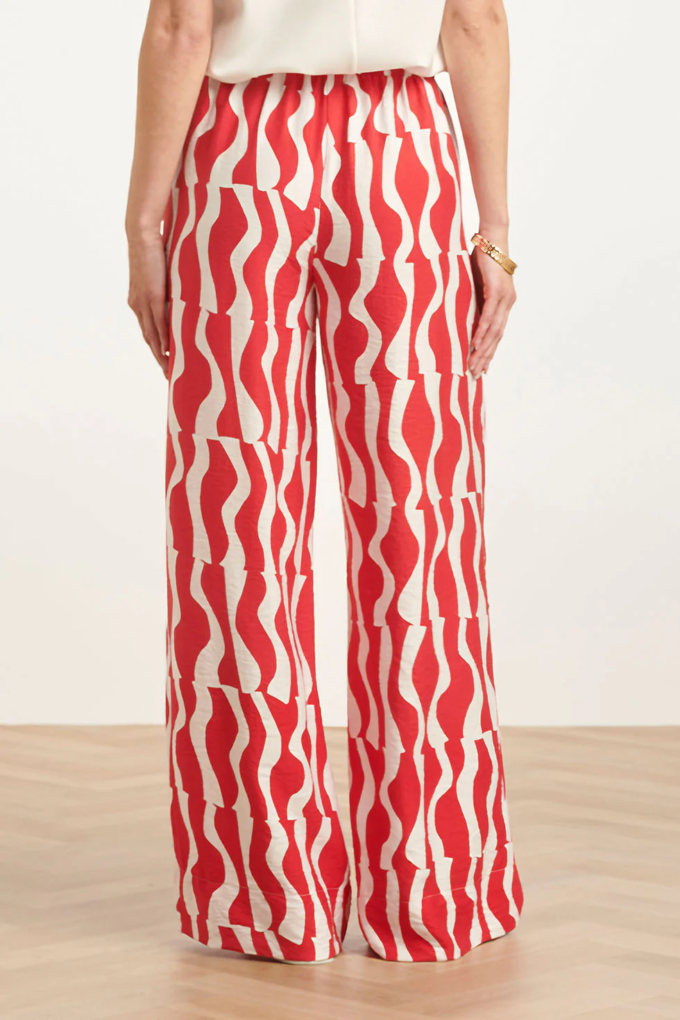Wijde Broek Met Rood-Witte Golvende Print | Red - White - Image 6