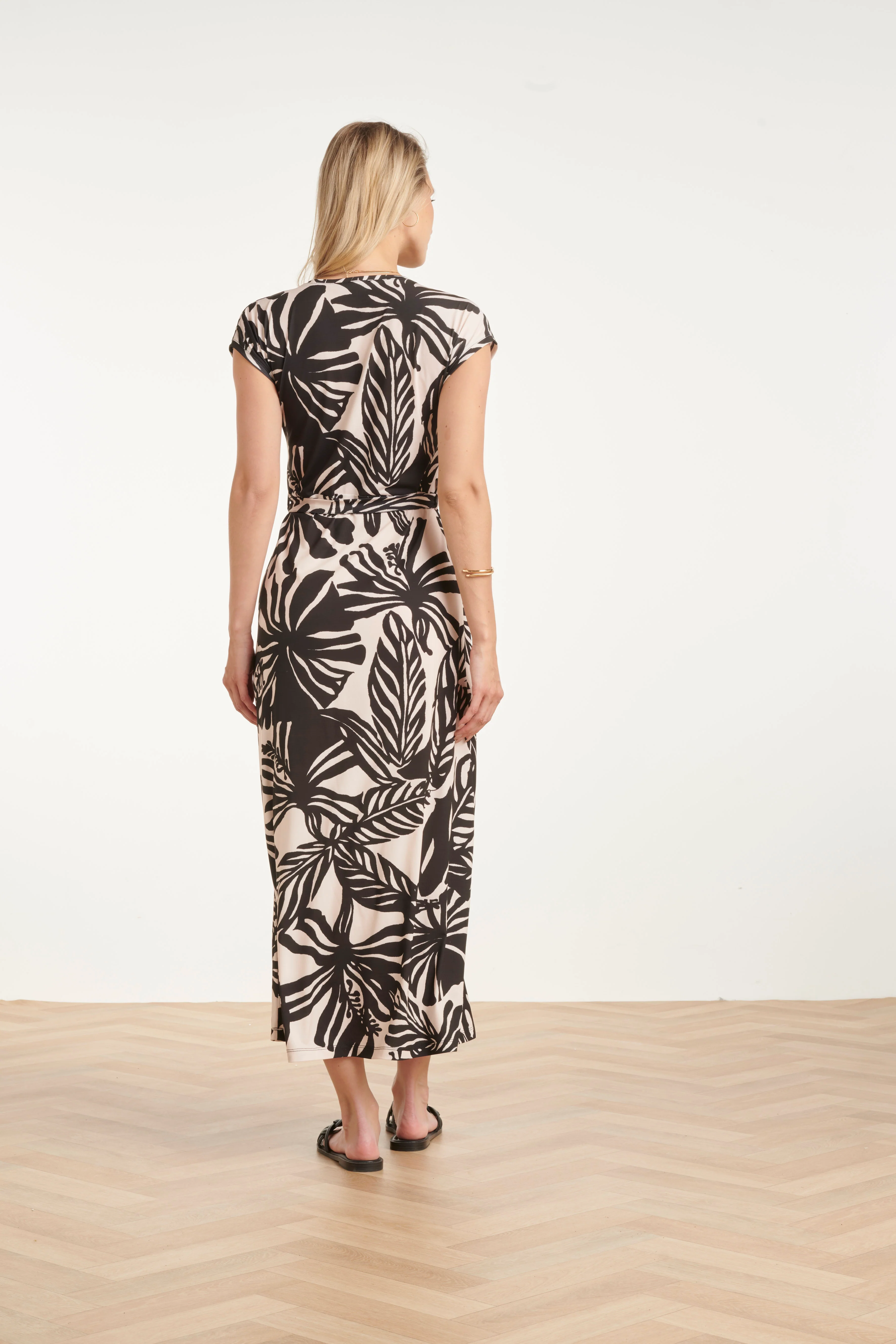 Wikkeleffect Maxi-Jurk Met Bladprint In Zwart En Ecru | Off White - Black - Image 9