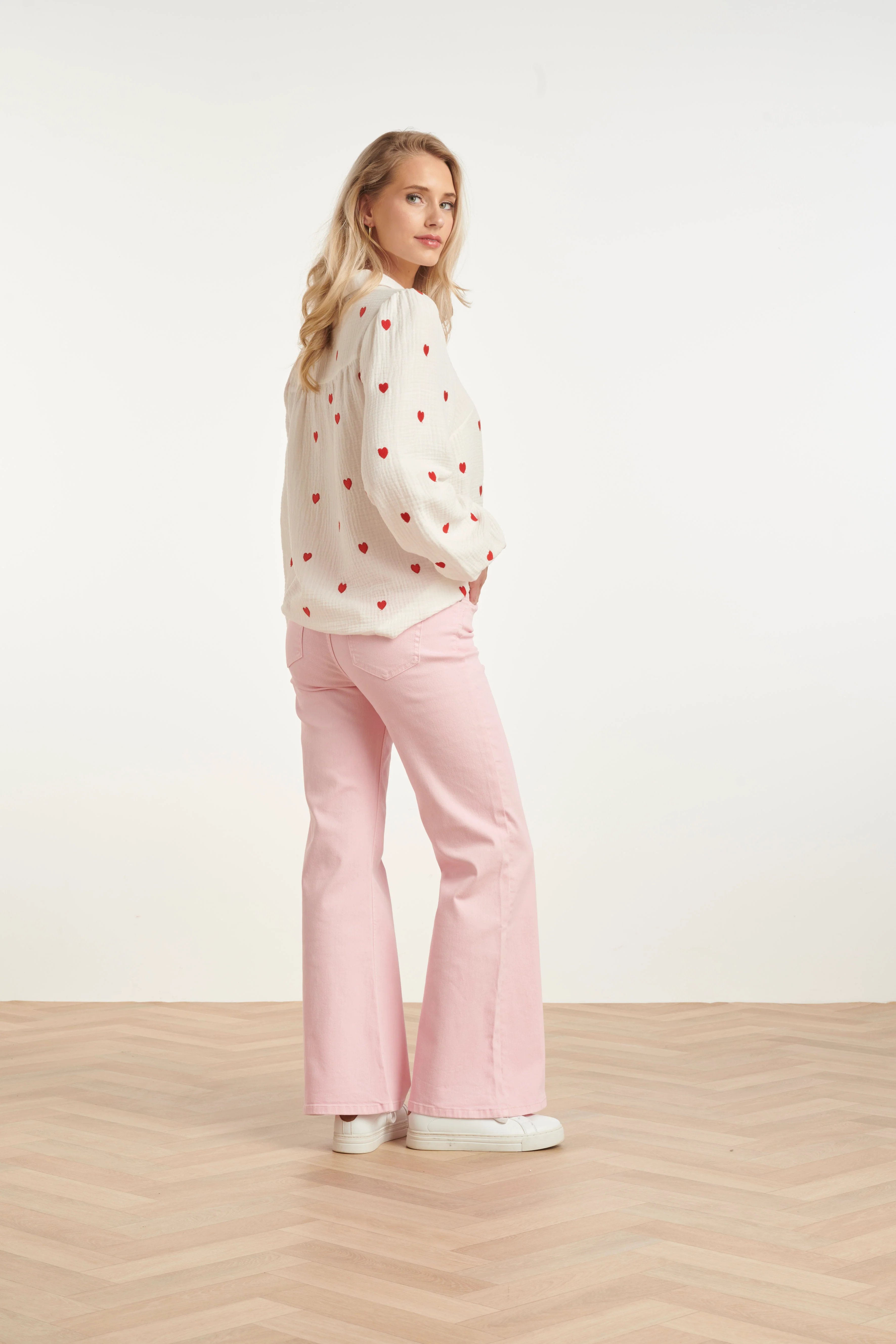 Witte Blouse Met Rode Hartjes Print | White - Red - Image 5